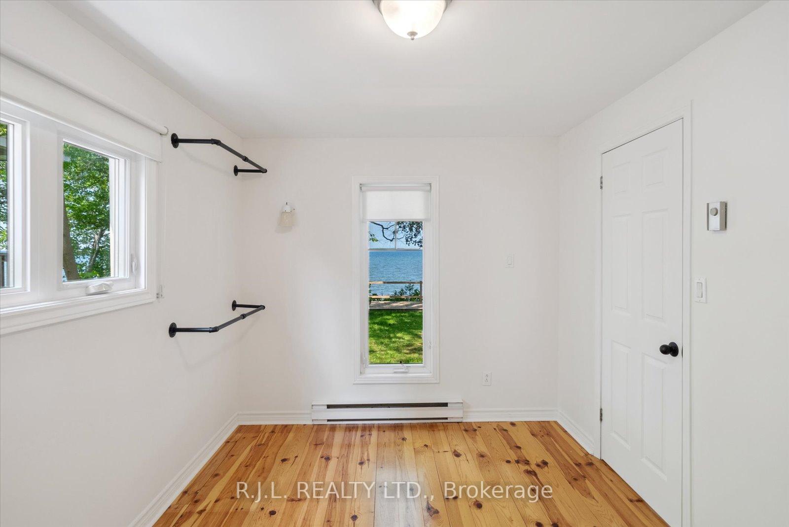Photo 21 of 242 Morrison Avenue, Brock, Beaverton — HOMEH