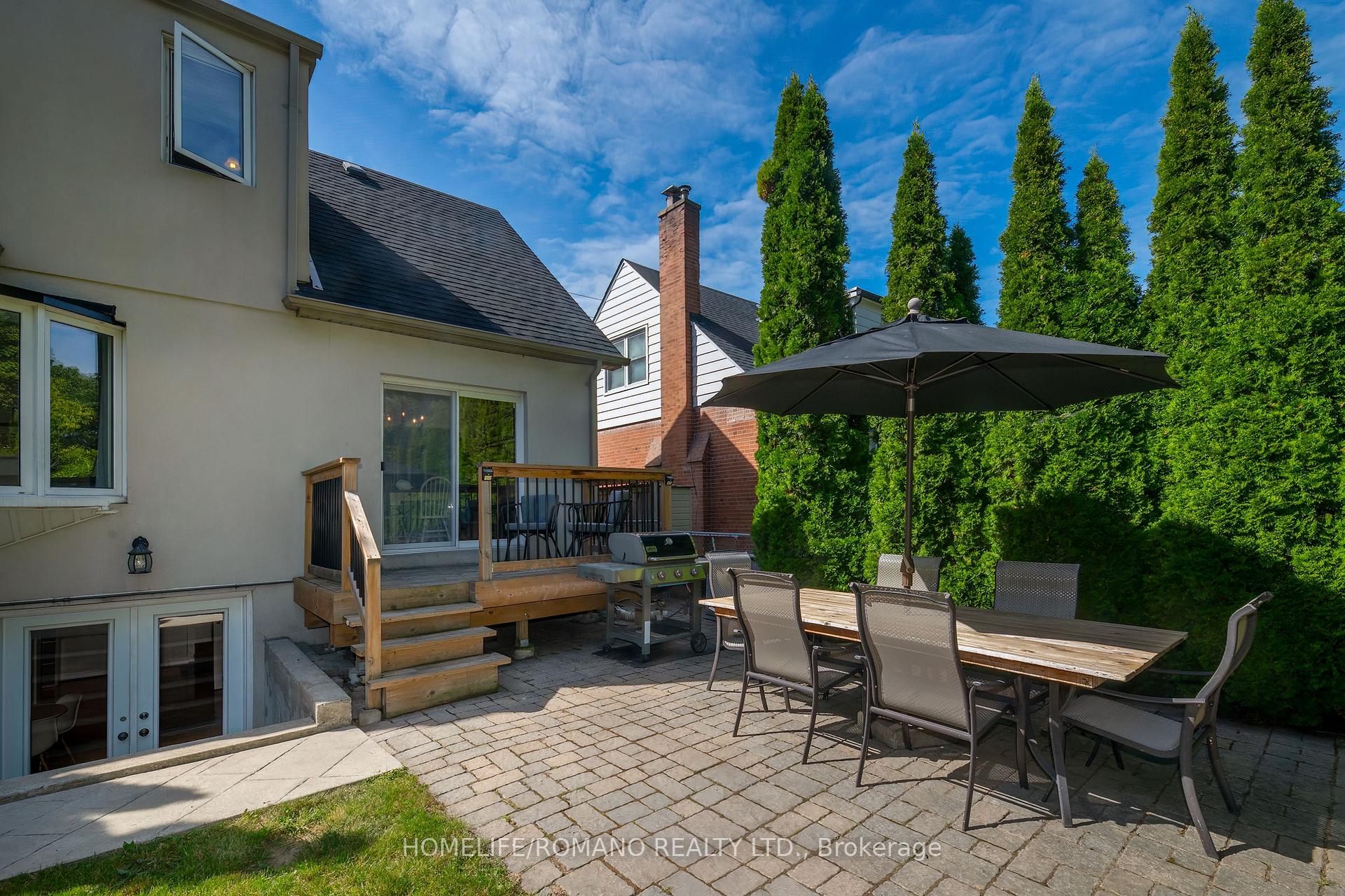 Photo 25 of 45 Riverview Heights, Etobicoke, Humber Heights — HOMEH