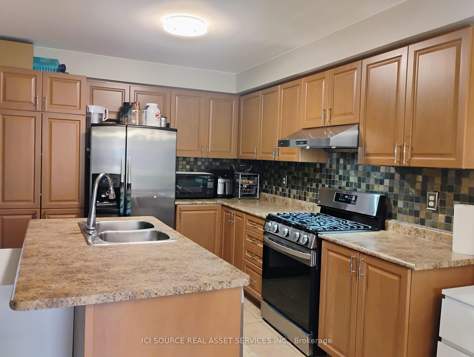 Photo 5 of 108 Aylesworth Avenue, Clarington, Courtice — HOMEH