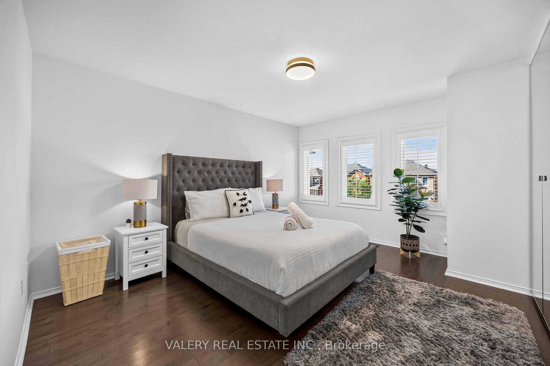 Photo 32 of 27 Lavender Place, Vaughan, East Woodbridge — HOMEH