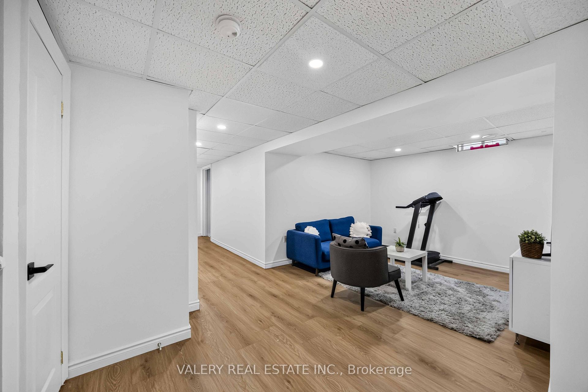 Photo 38 of 27 Lavender Place, Vaughan, East Woodbridge — HOMEH
