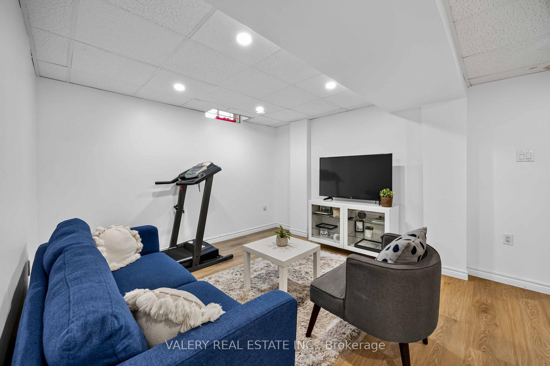Photo 40 of 27 Lavender Place, Vaughan, East Woodbridge — HOMEH