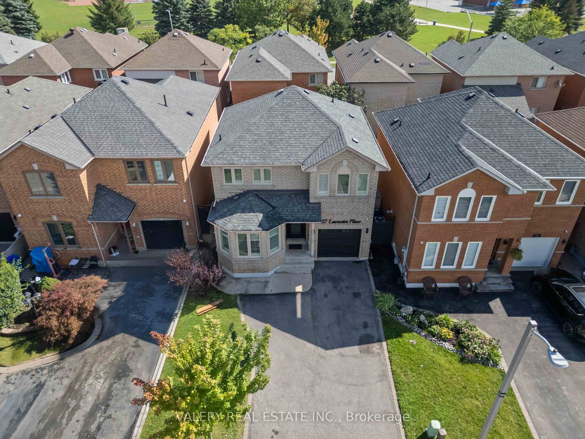Photo 47 of 27 Lavender Place, Vaughan, East Woodbridge — HOMEH