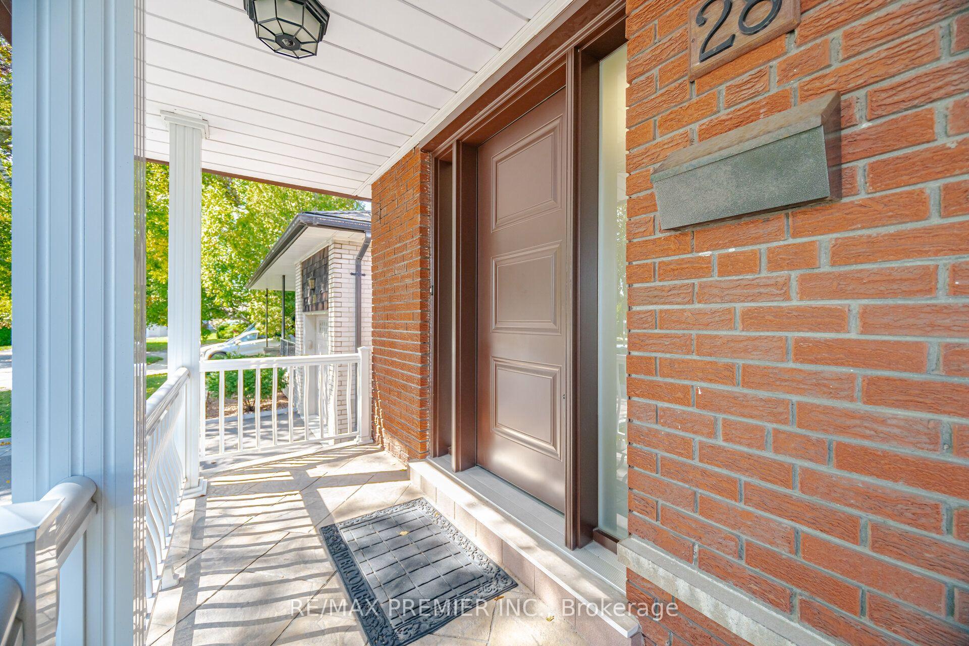 Photo 6 of 28 Landron Crescent, Etobicoke, Willowridge-Martingrove-Richview — HOMEH