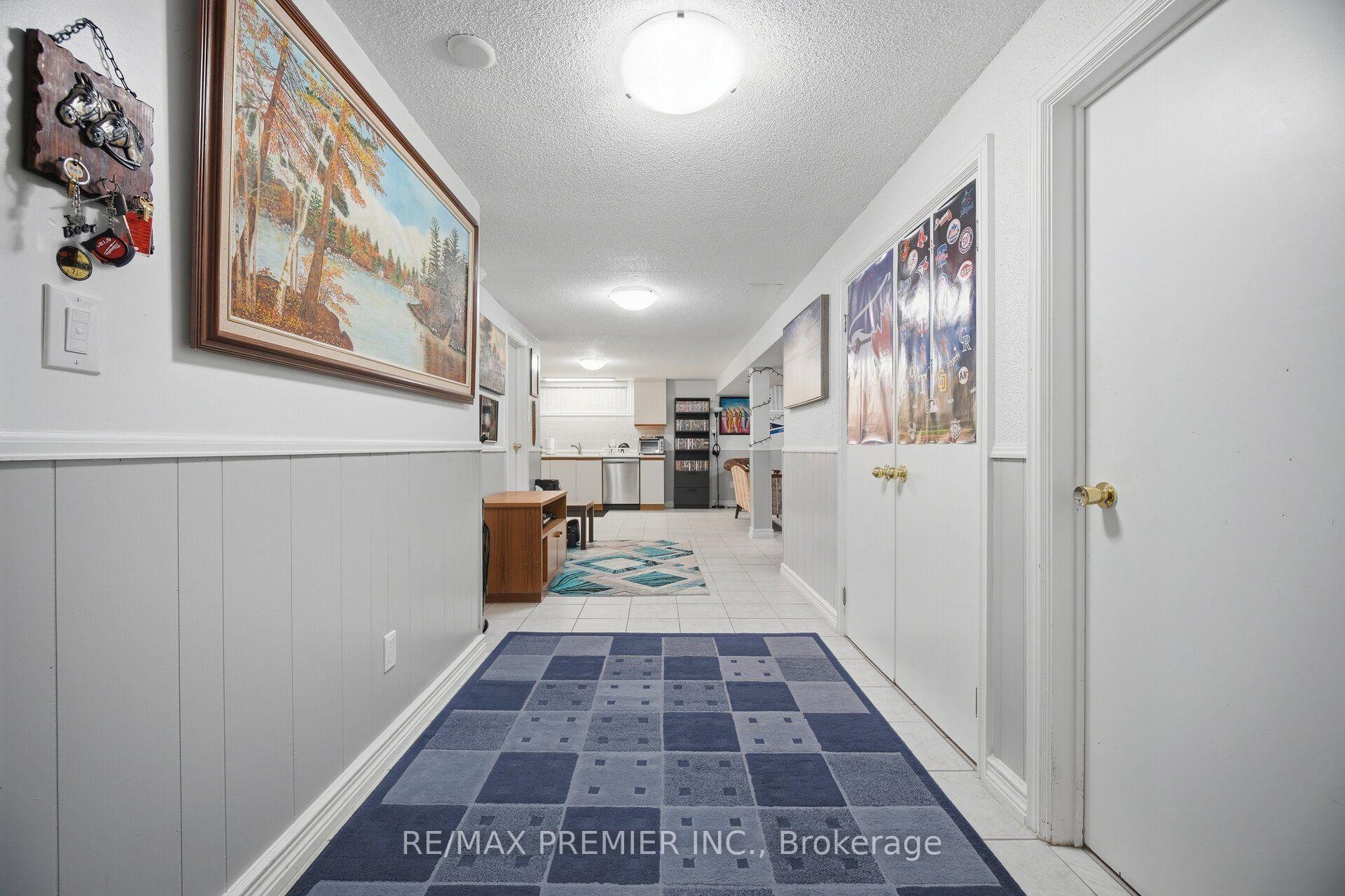 Photo 34 of 28 Landron Crescent, Etobicoke, Willowridge-Martingrove-Richview — HOMEH