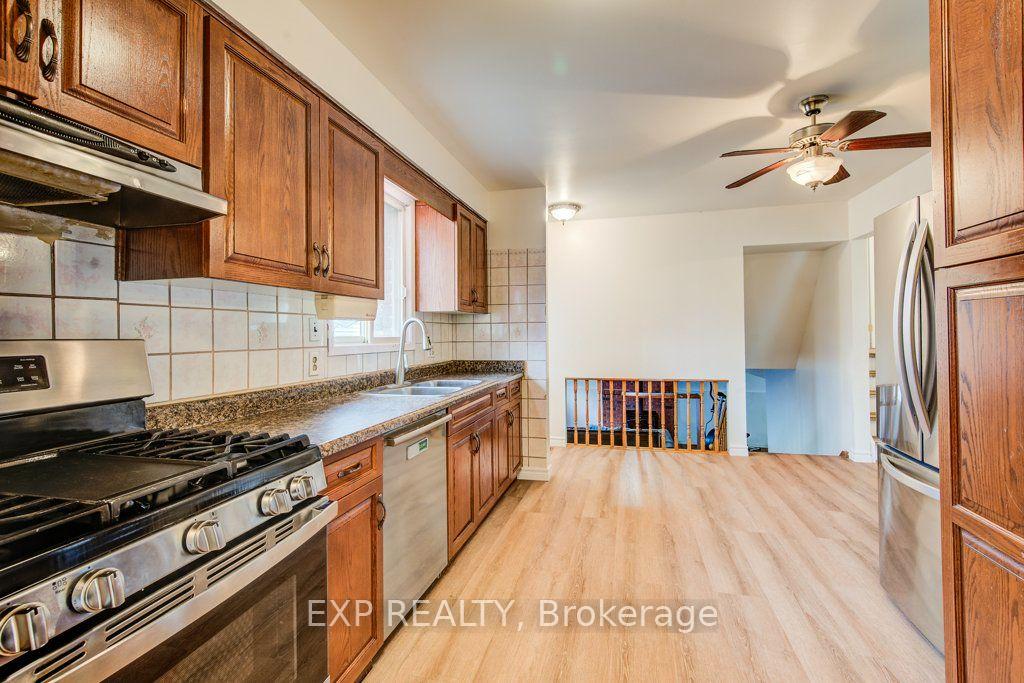 Photo 6 of 143 Sunrise Place, Kitchener, Grand River North — HOMEH