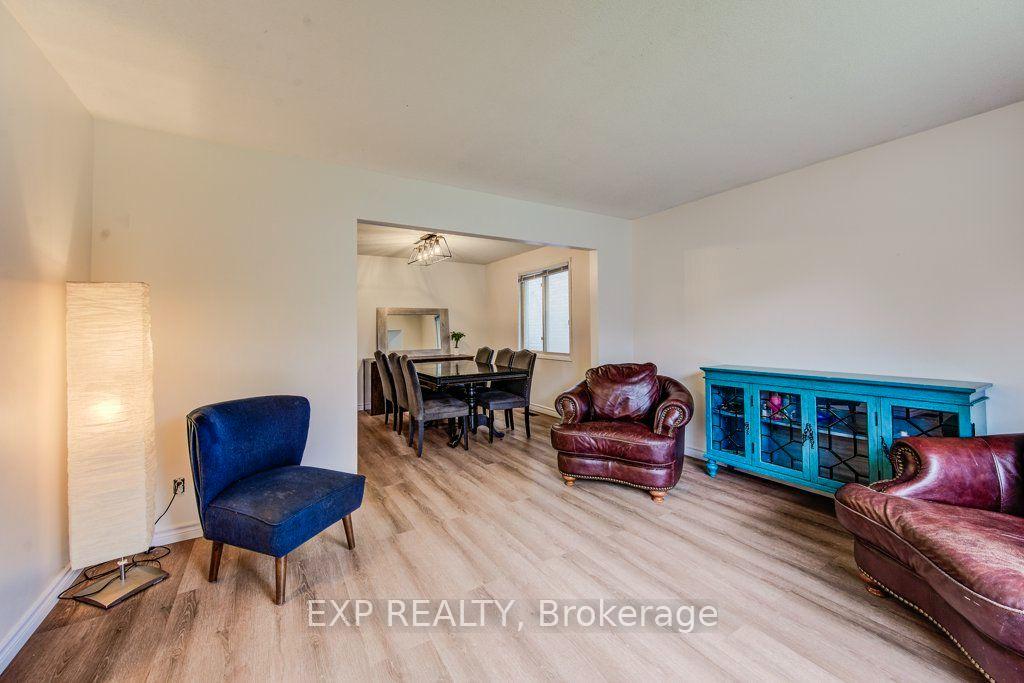 Photo 15 of 143 Sunrise Place, Kitchener, Grand River North — HOMEH
