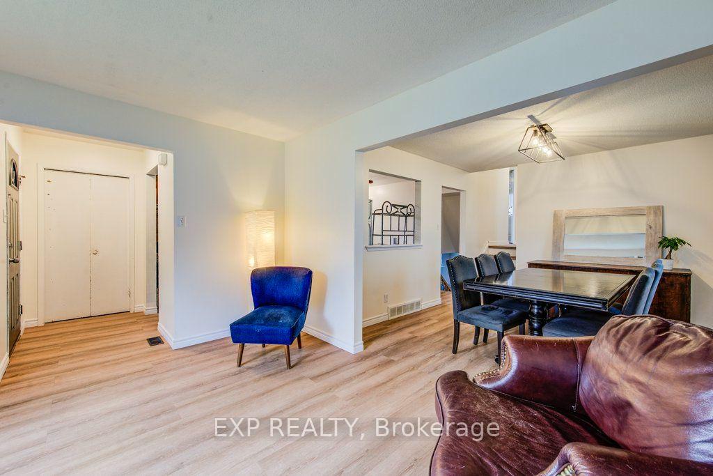 Photo 17 of 143 Sunrise Place, Kitchener, Grand River North — HOMEH