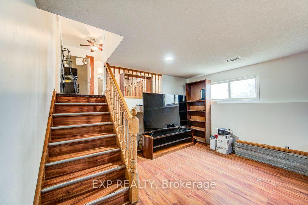 Photo 24 of 143 Sunrise Place, Kitchener, Grand River North — HOMEH
