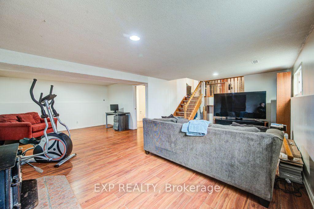 Photo 27 of 143 Sunrise Place, Kitchener, Grand River North — HOMEH