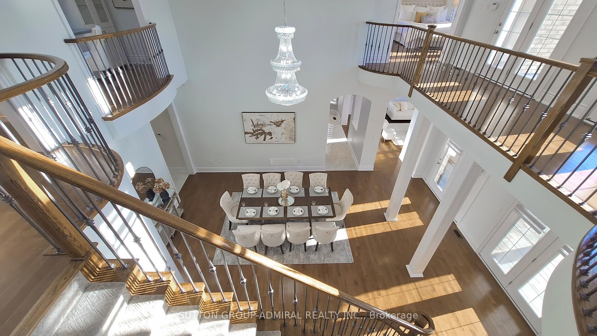 Photo 7 of 100 Virtue Crescent, Vaughan, Vellore Village — HOMEH