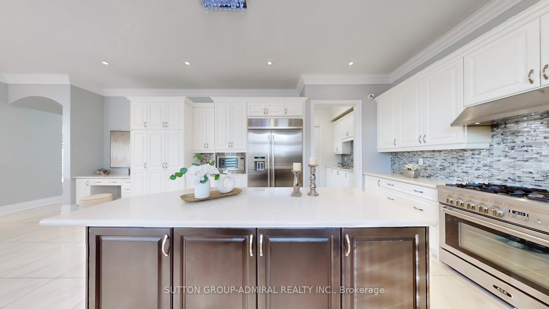 Photo 13 of 100 Virtue Crescent, Vaughan, Vellore Village — HOMEH
