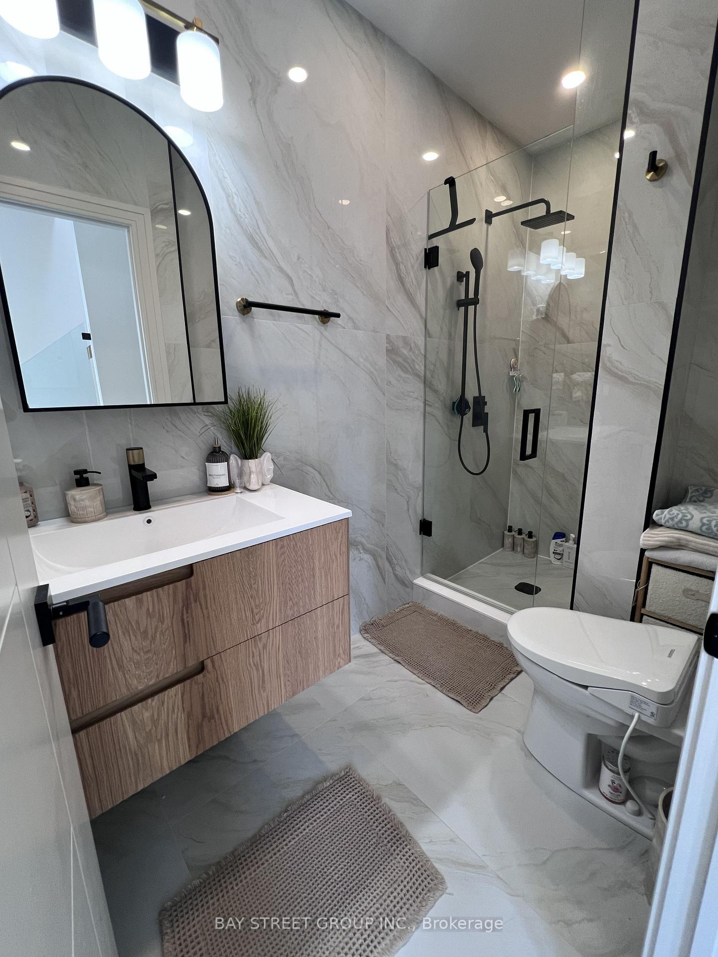 Photo 4 of 51 Batavia Avenue, Toronto, Rockcliffe-Smythe — HOMEH