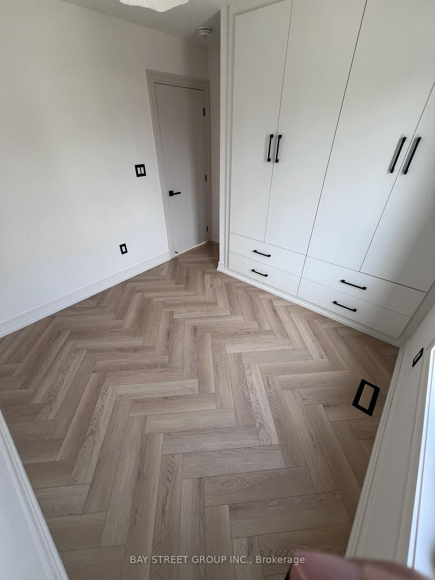 Photo 15 of 51 Batavia Avenue, Toronto, Rockcliffe-Smythe — HOMEH