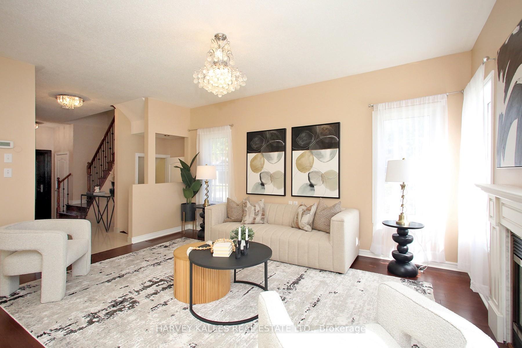 Photo 6 of 71 Mcnally Way, Aurora, Bayview Northeast — HOMEH