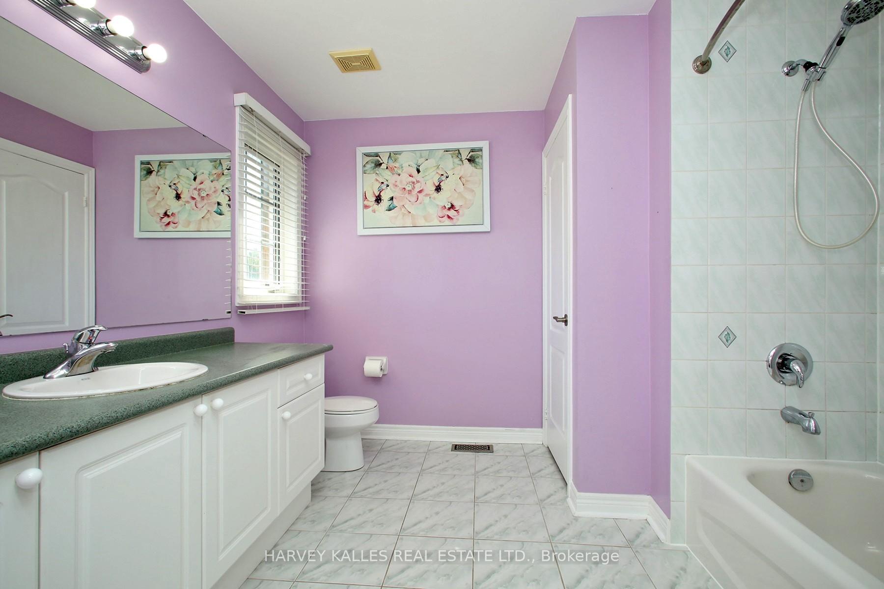 Photo 21 of 71 Mcnally Way, Aurora, Bayview Northeast — HOMEH