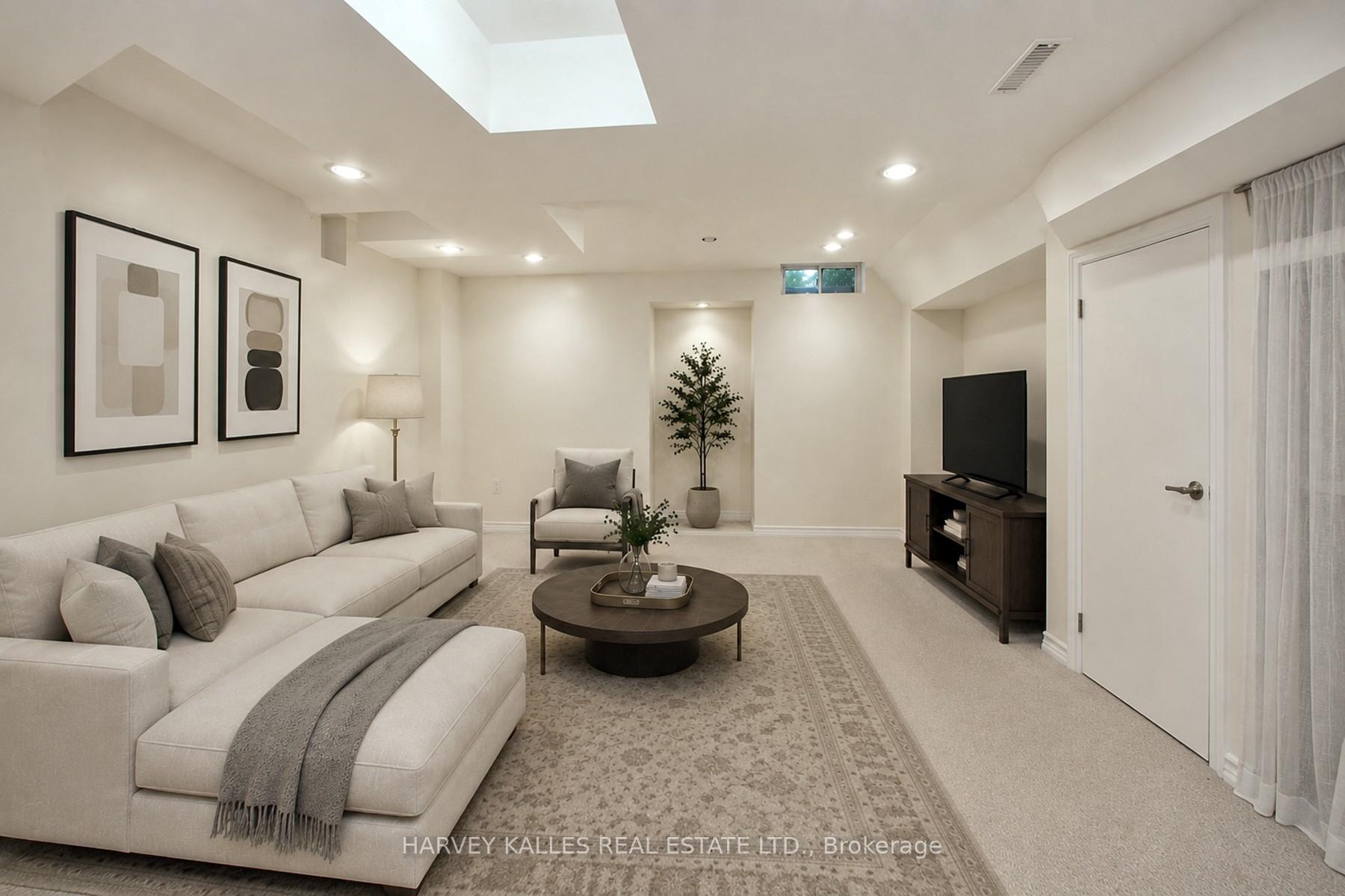 Photo 29 of 71 Mcnally Way, Aurora, Bayview Northeast — HOMEH