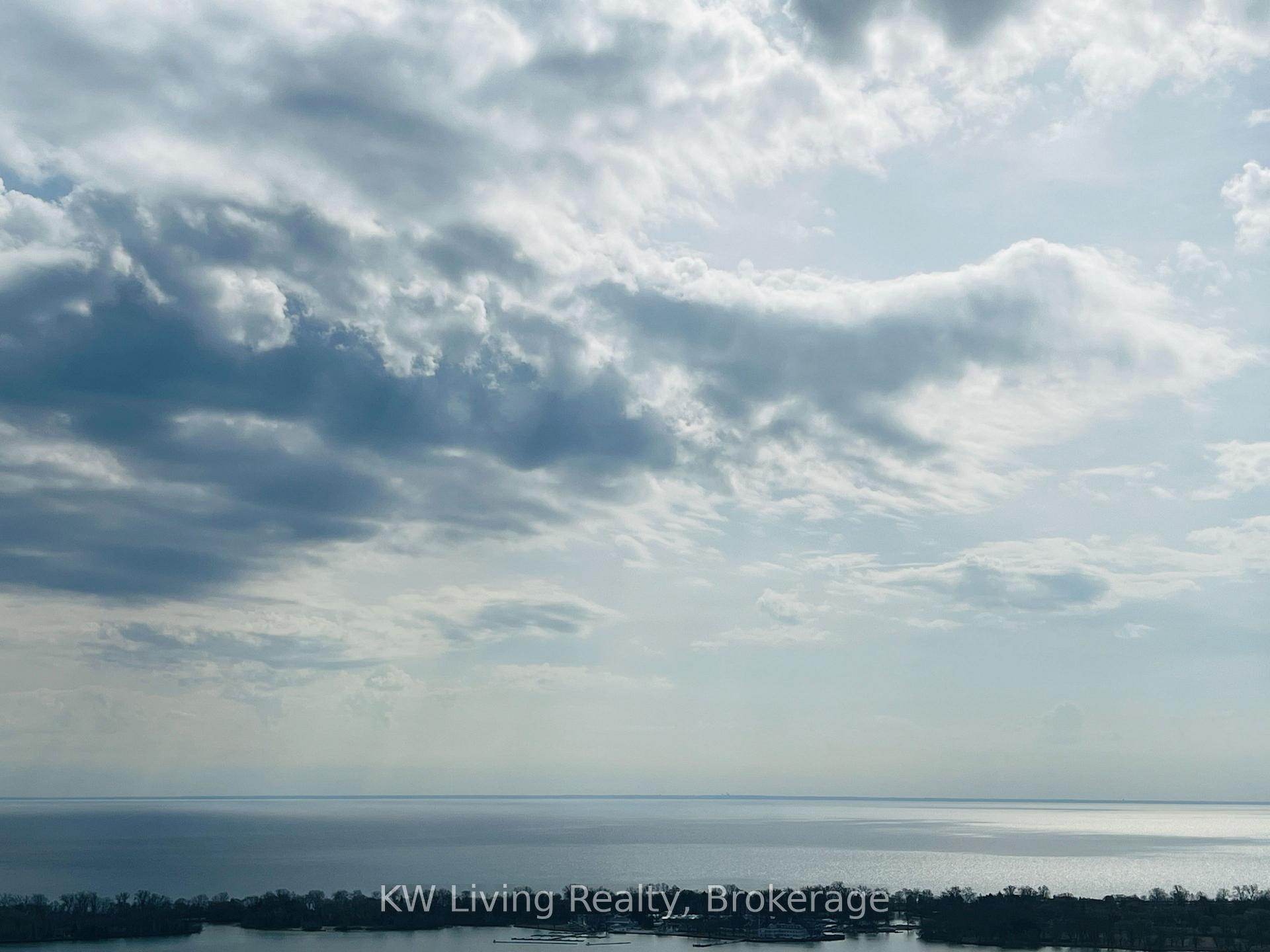 Photo 12 of Unit 5006, 100 Harbour Street, Toronto, Waterfront Communities — HOMEH