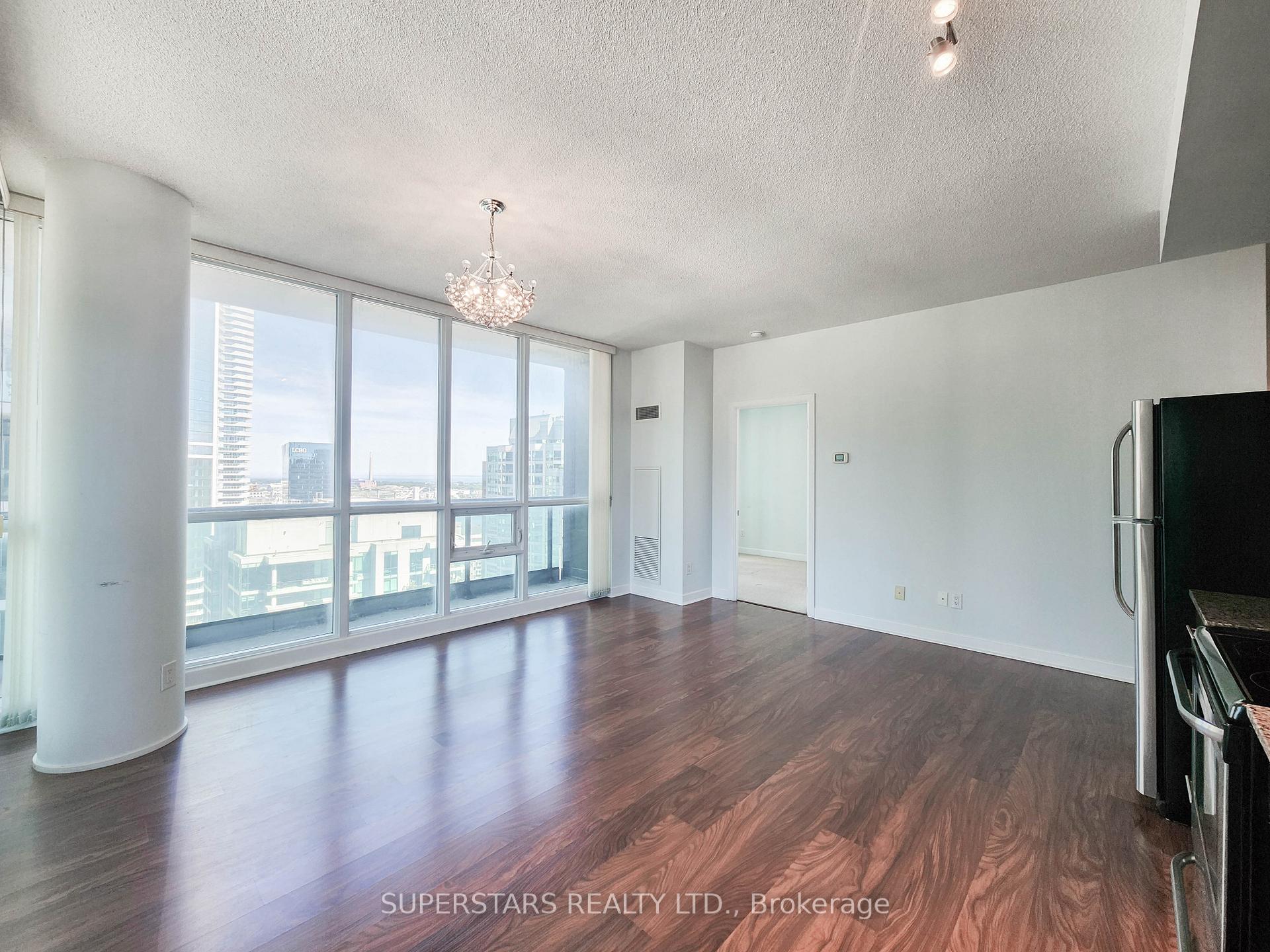 Photo 5 of Unit 3304, 33 Bay Street, Toronto, Waterfront Communities — HOMEH