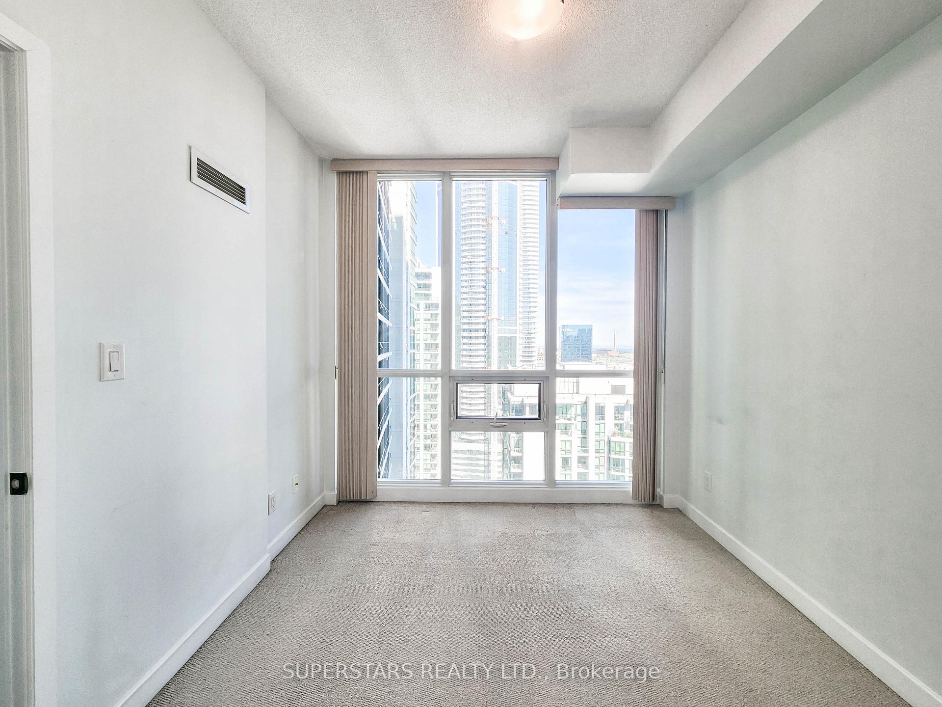 Photo 9 of Unit 3304, 33 Bay Street, Toronto, Waterfront Communities — HOMEH
