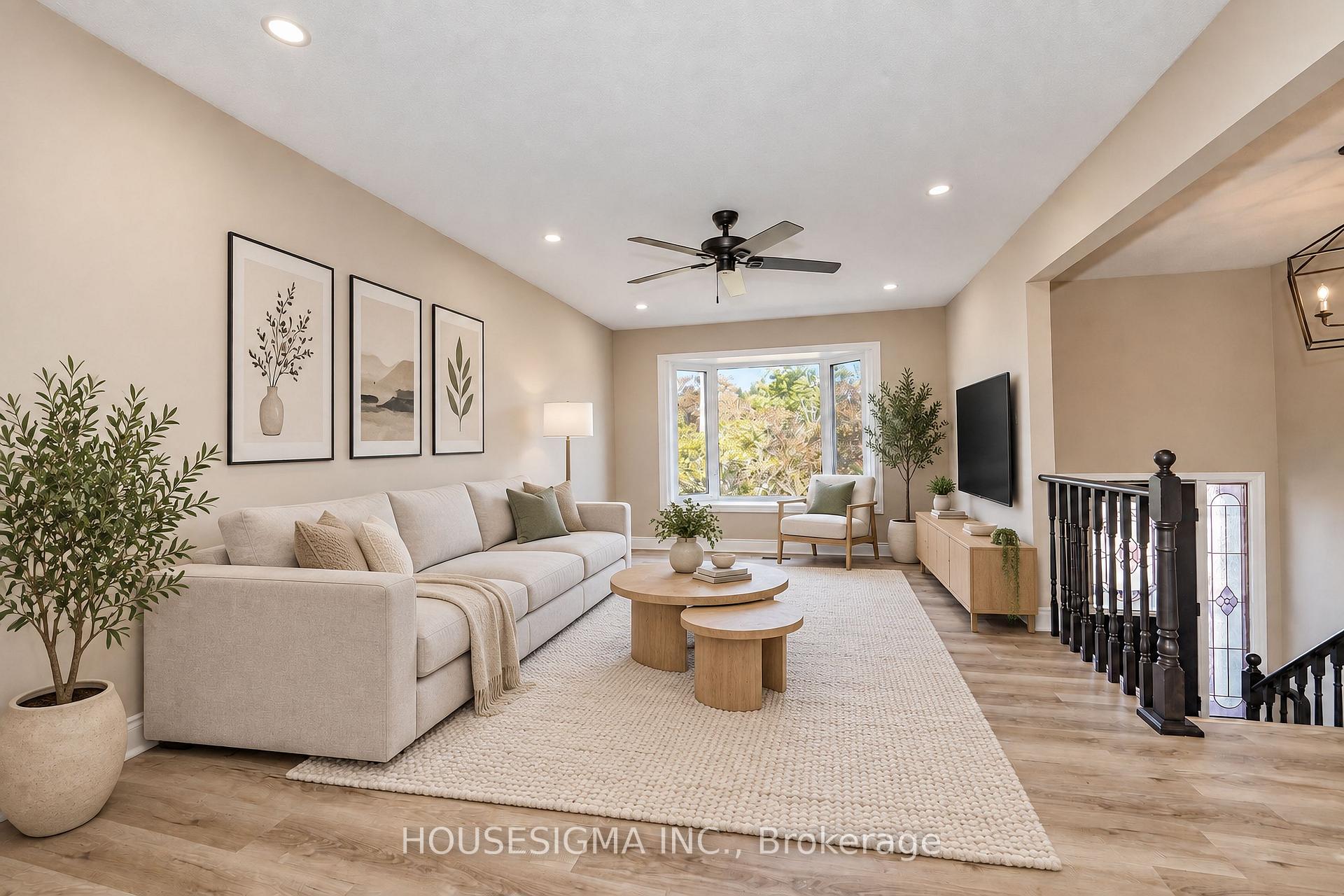 Photo 5 of 42 Cherry Blossom Crescent, Clarington, Courtice — HOMEH