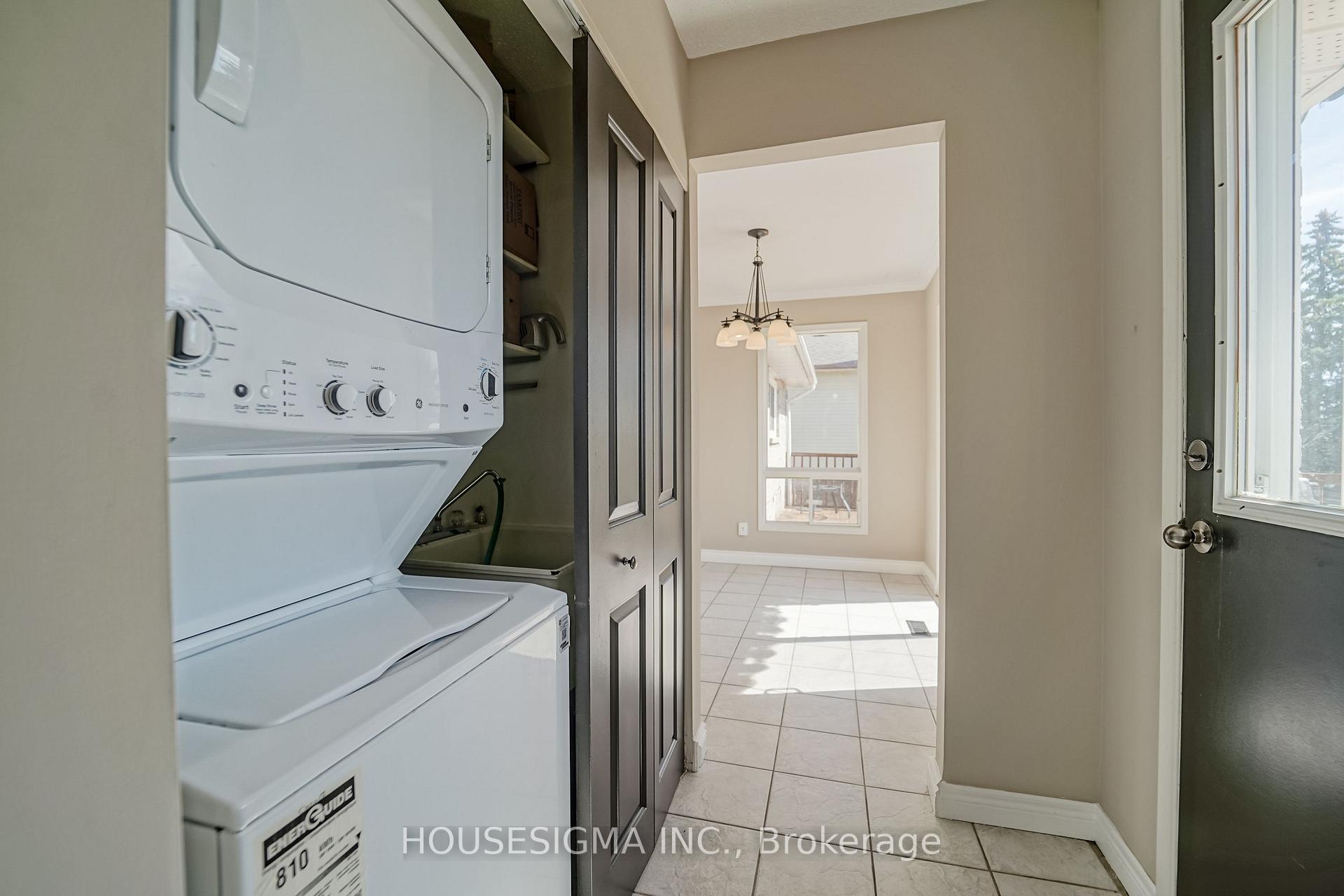 Photo 17 of 42 Cherry Blossom Crescent, Clarington, Courtice — HOMEH