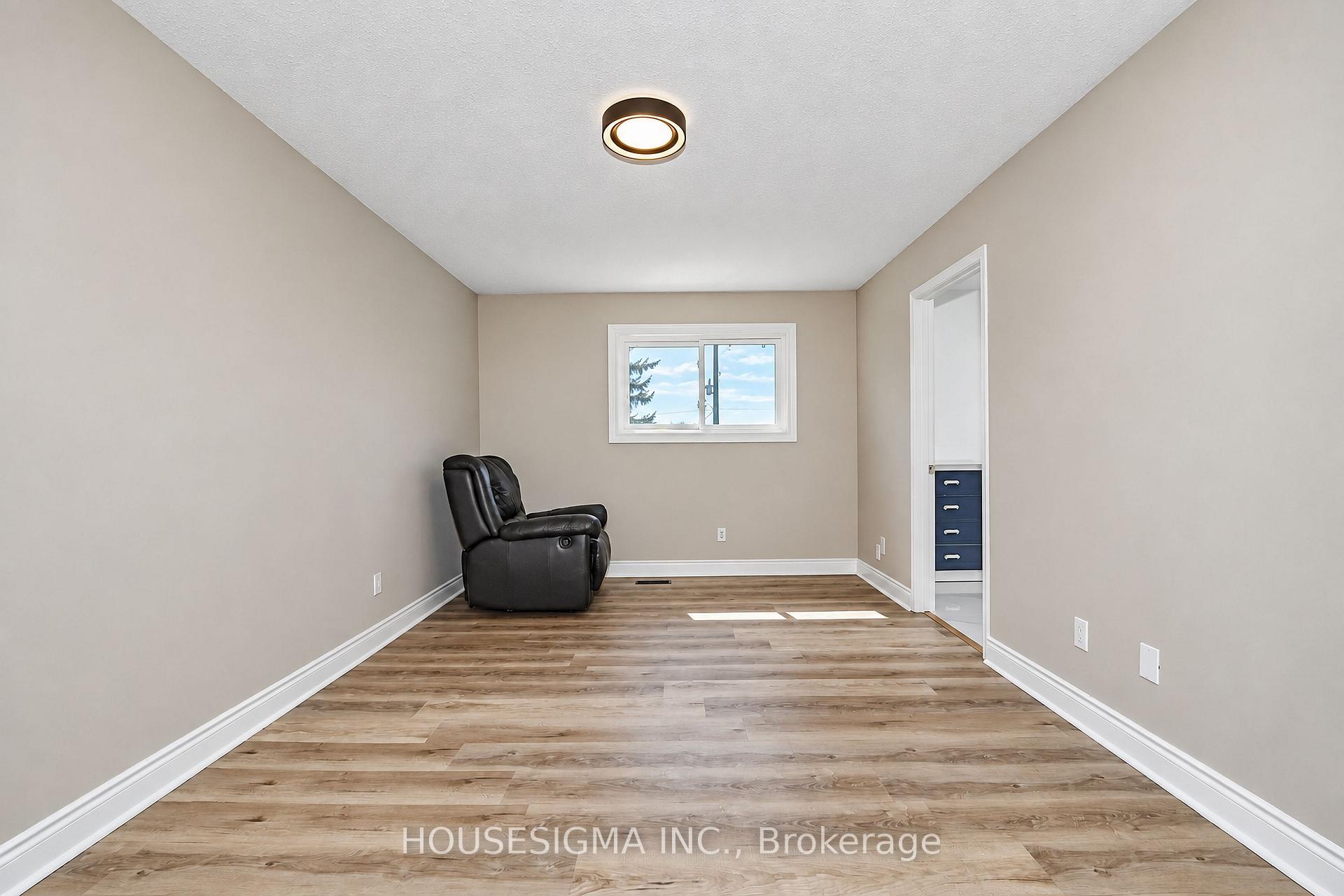 Photo 22 of 42 Cherry Blossom Crescent, Clarington, Courtice — HOMEH