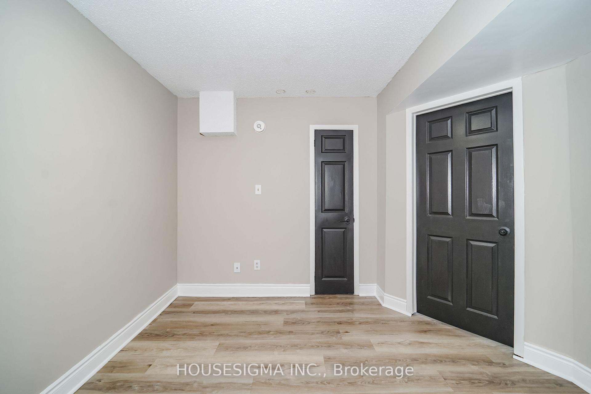 Photo 35 of 42 Cherry Blossom Crescent, Clarington, Courtice — HOMEH