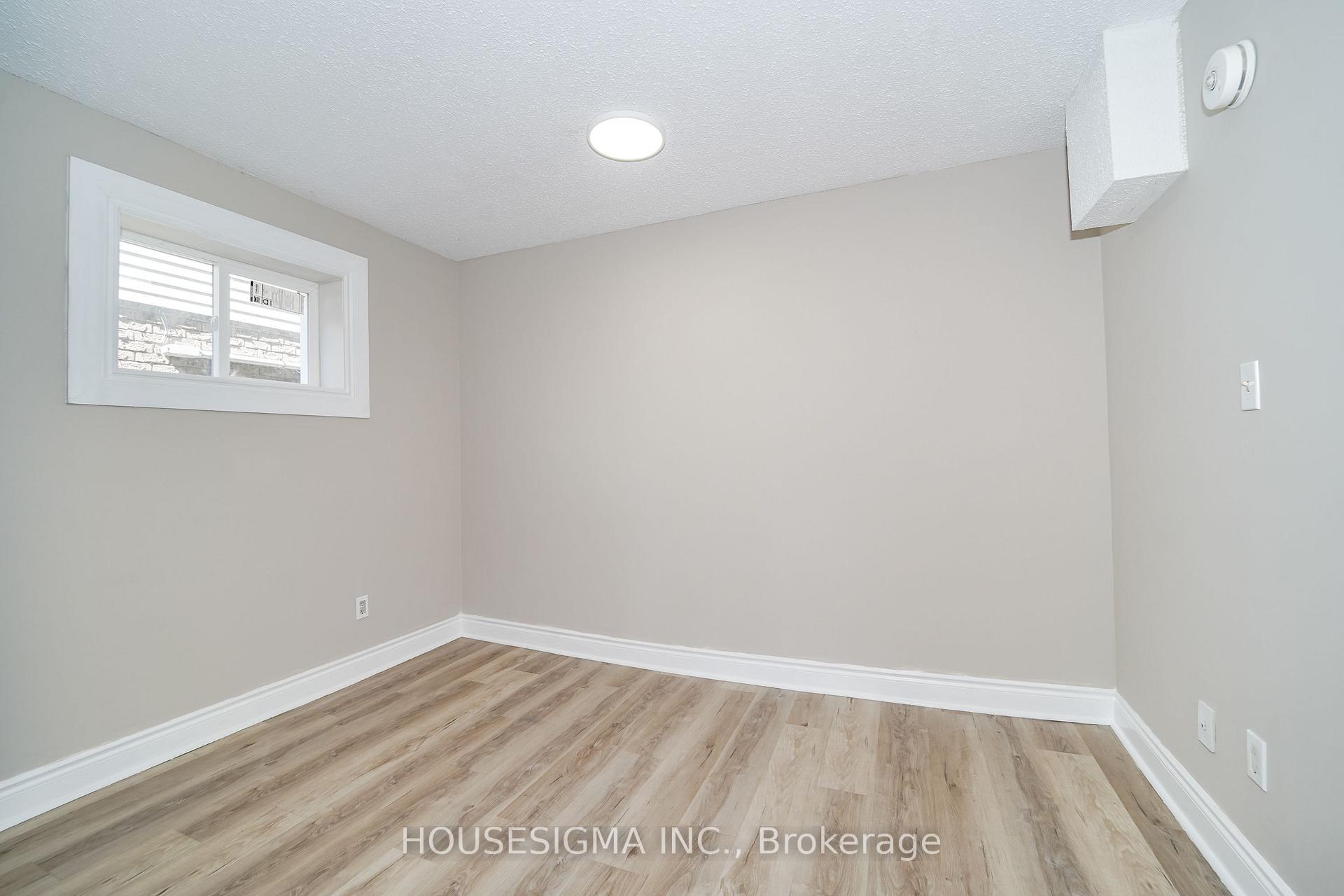 Photo 36 of 42 Cherry Blossom Crescent, Clarington, Courtice — HOMEH