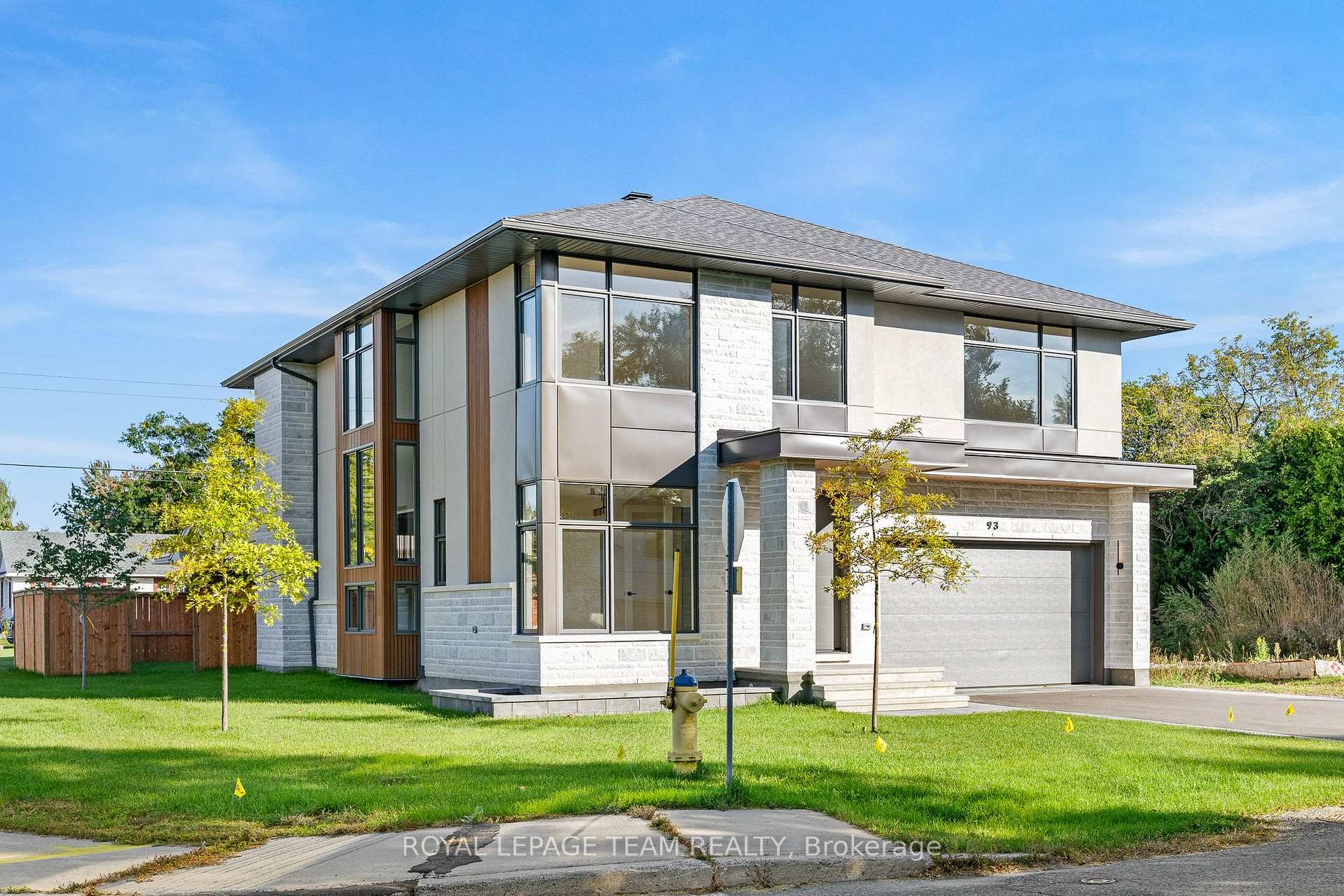 Photo 2 of 93 Lotta Avenue, Ottawa, Meadowlands/St. Claire Gardens — HOMEH
