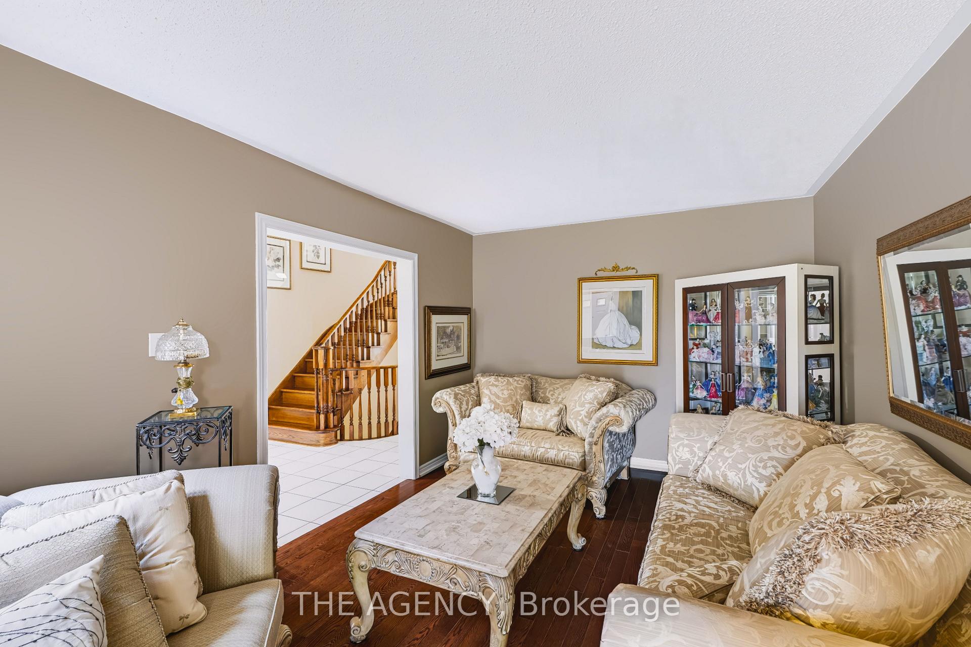Photo 8 of 17 Sparta Court, Markham, Rouge Fairways — HOMEH