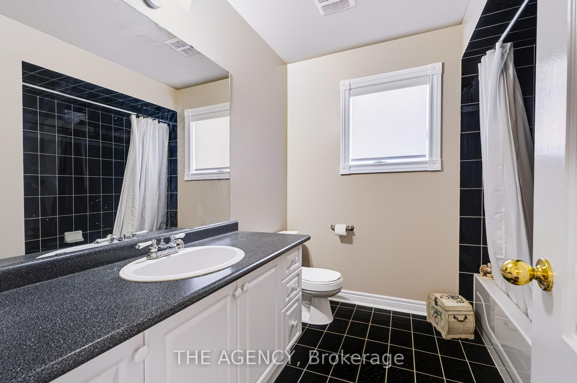 Photo 41 of 17 Sparta Court, Markham, Rouge Fairways — HOMEH