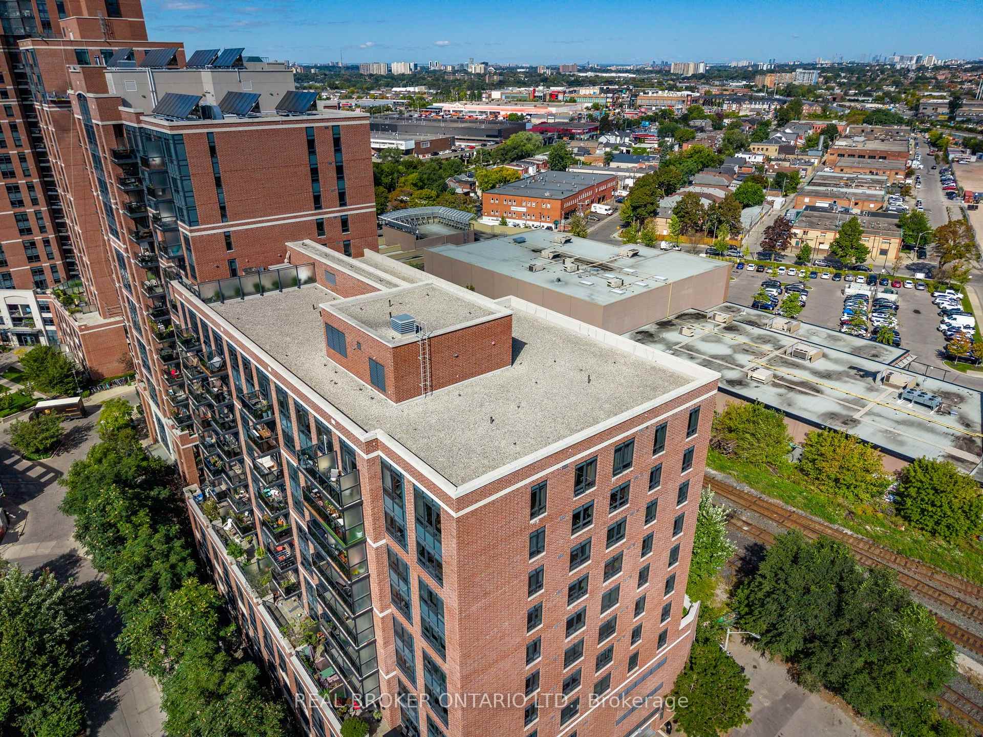 Photo 30 of Unit 1110, 61 Heintzman Street, Toronto, Junction Area — HOMEH