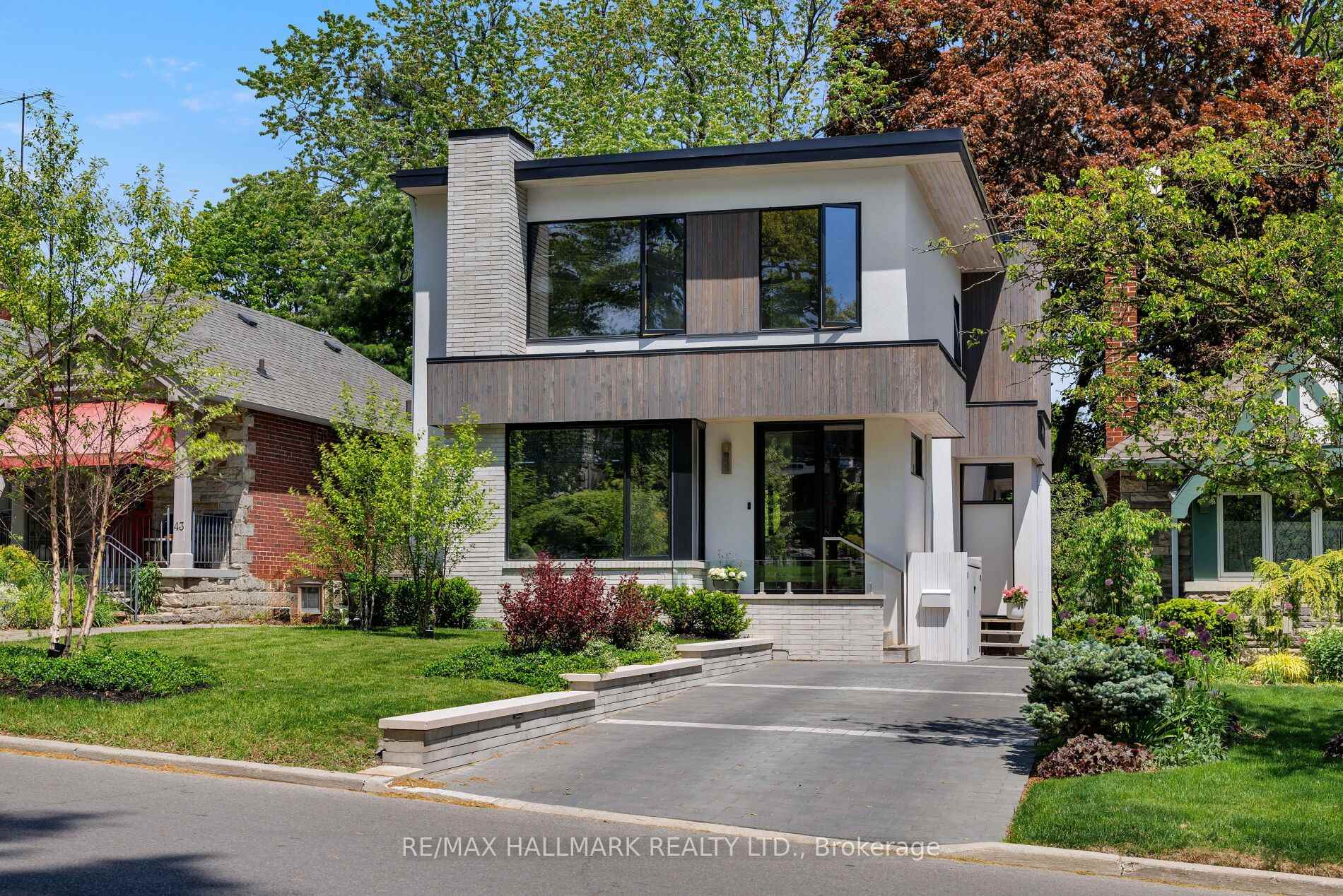 Photo 1 of 41 Fallingbrook Road, Scarborough, Birchcliffe-Cliffside — HOMEH