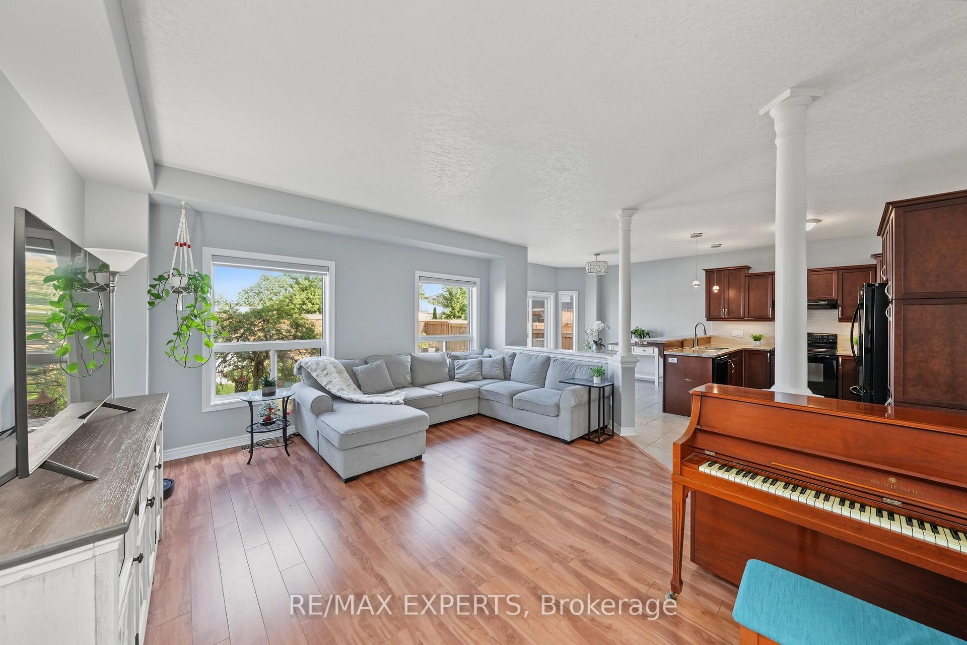 Photo 19 of 18 Arnold Crescent, Essa, Angus — HOMEH
