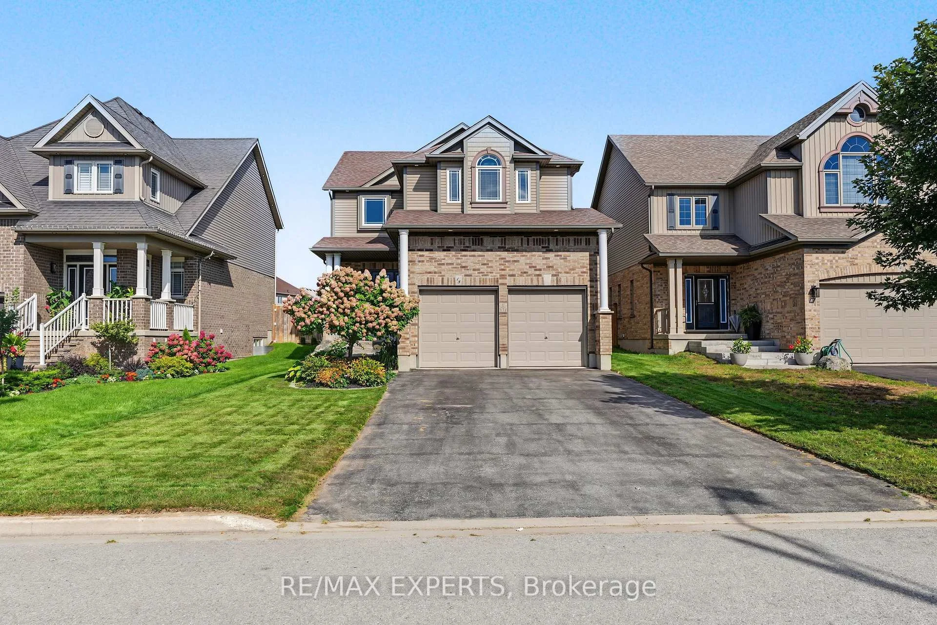 Photo 3 of 18 Arnold Crescent, Essa, Angus — HOMEH