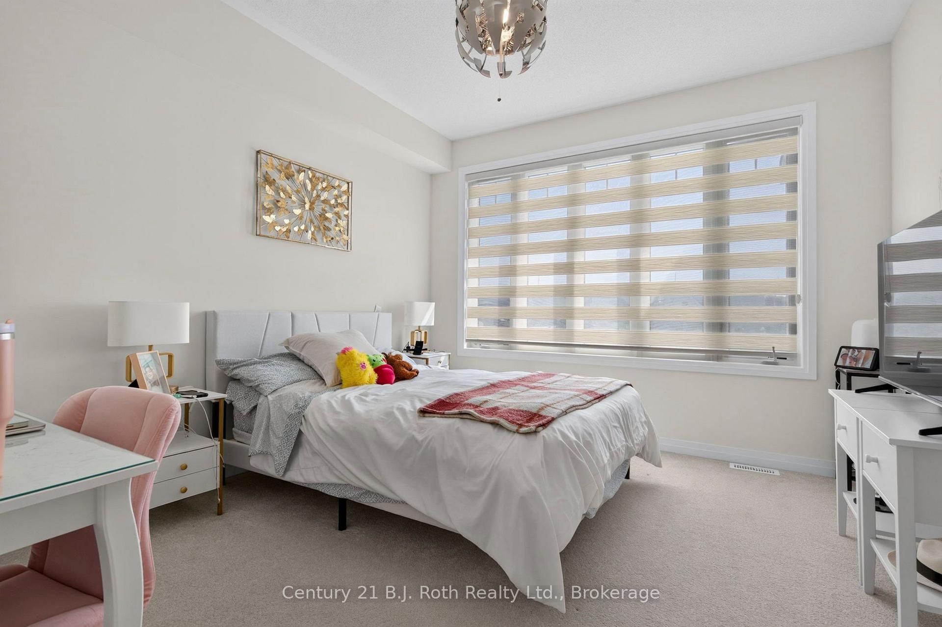 Photo 12 of 543 Hudson Crescent, Midland — HOMEH