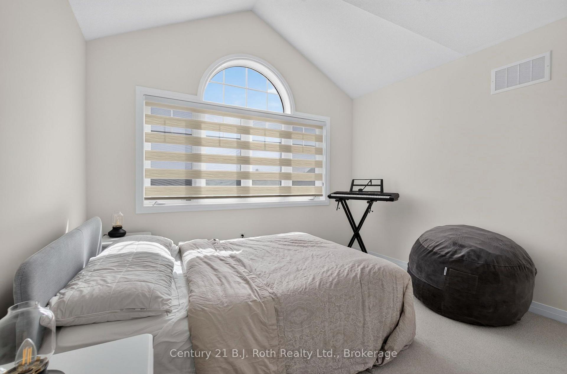 Photo 23 of 543 Hudson Crescent, Midland — HOMEH