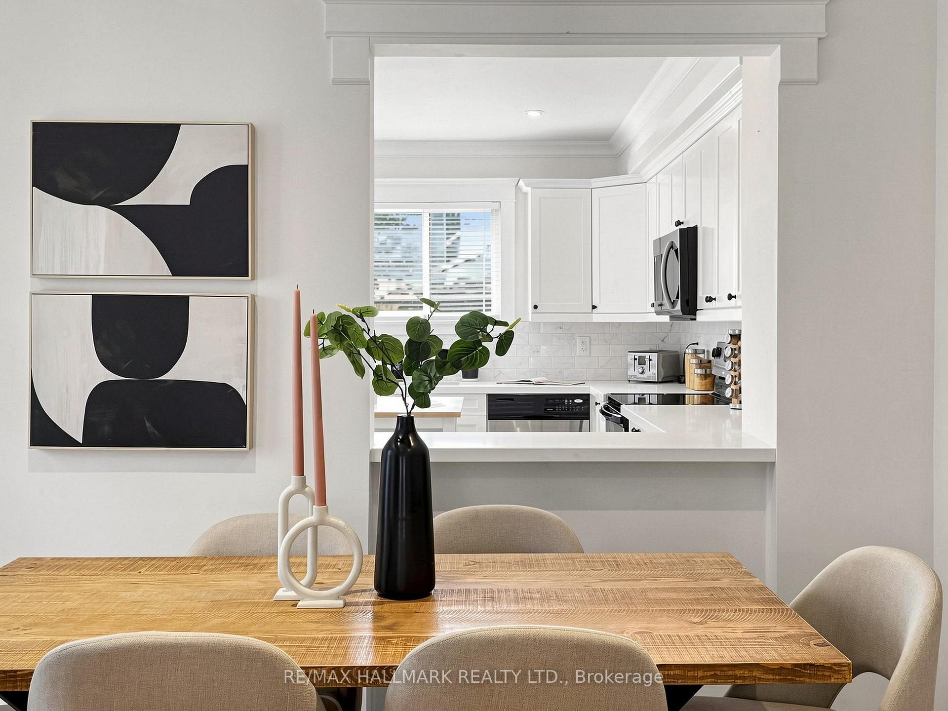 Photo 14 of 108 Knox Avenue, Toronto, Greenwood-Coxwell — HOMEH