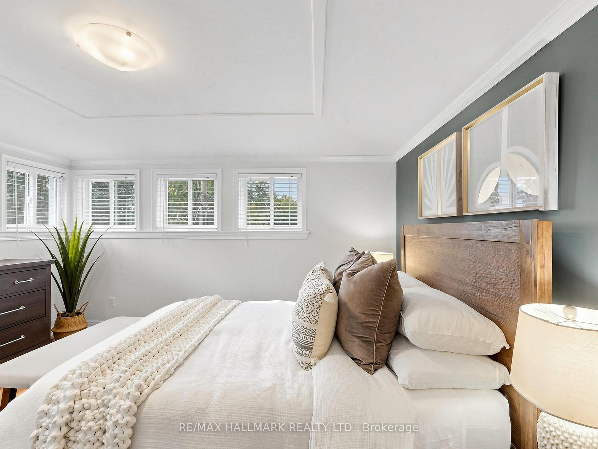 Photo 24 of 108 Knox Avenue, Toronto, Greenwood-Coxwell — HOMEH