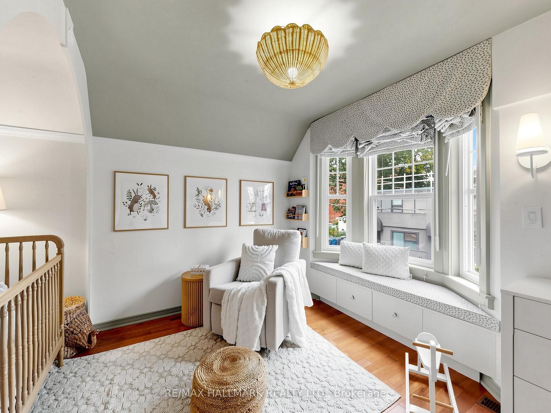 Photo 26 of 108 Knox Avenue, Toronto, Greenwood-Coxwell — HOMEH