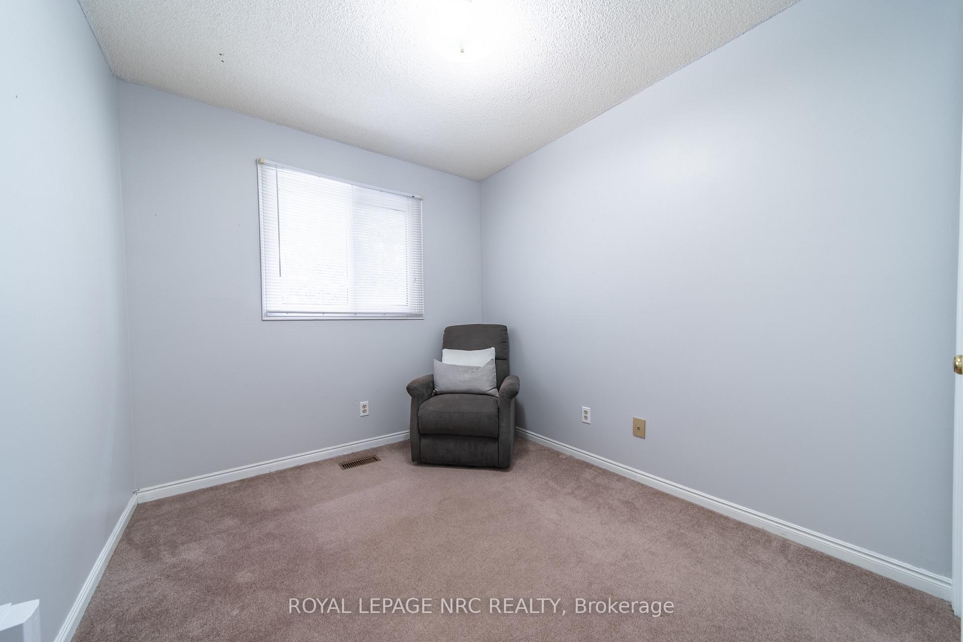 Photo 12 of 6073 Wildrose Crescent, Niagara Falls, Oldfield — HOMEH