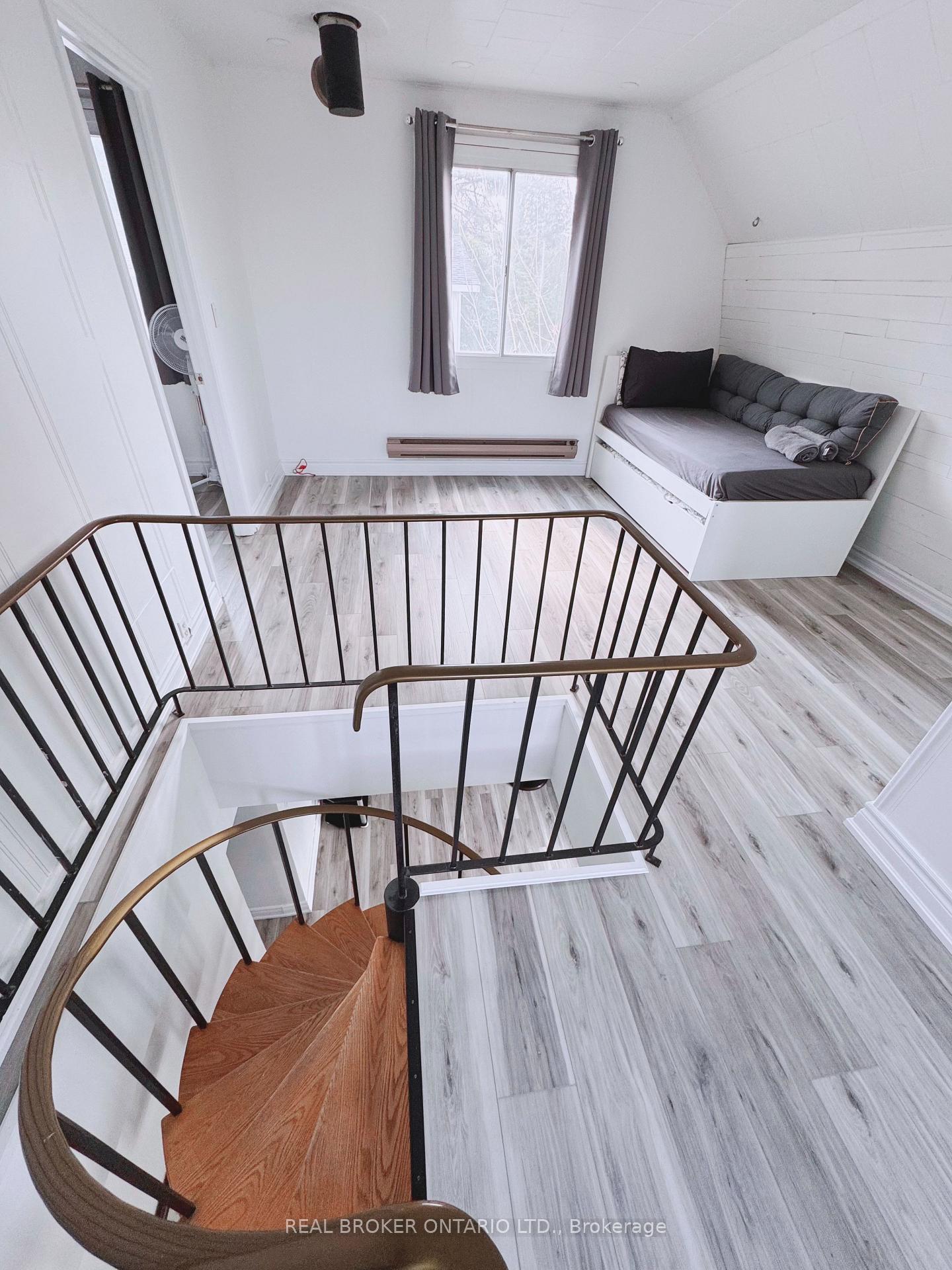 Photo 2 of 761 Innisfil Beach Road, Innisfil, Alcona — HOMEH