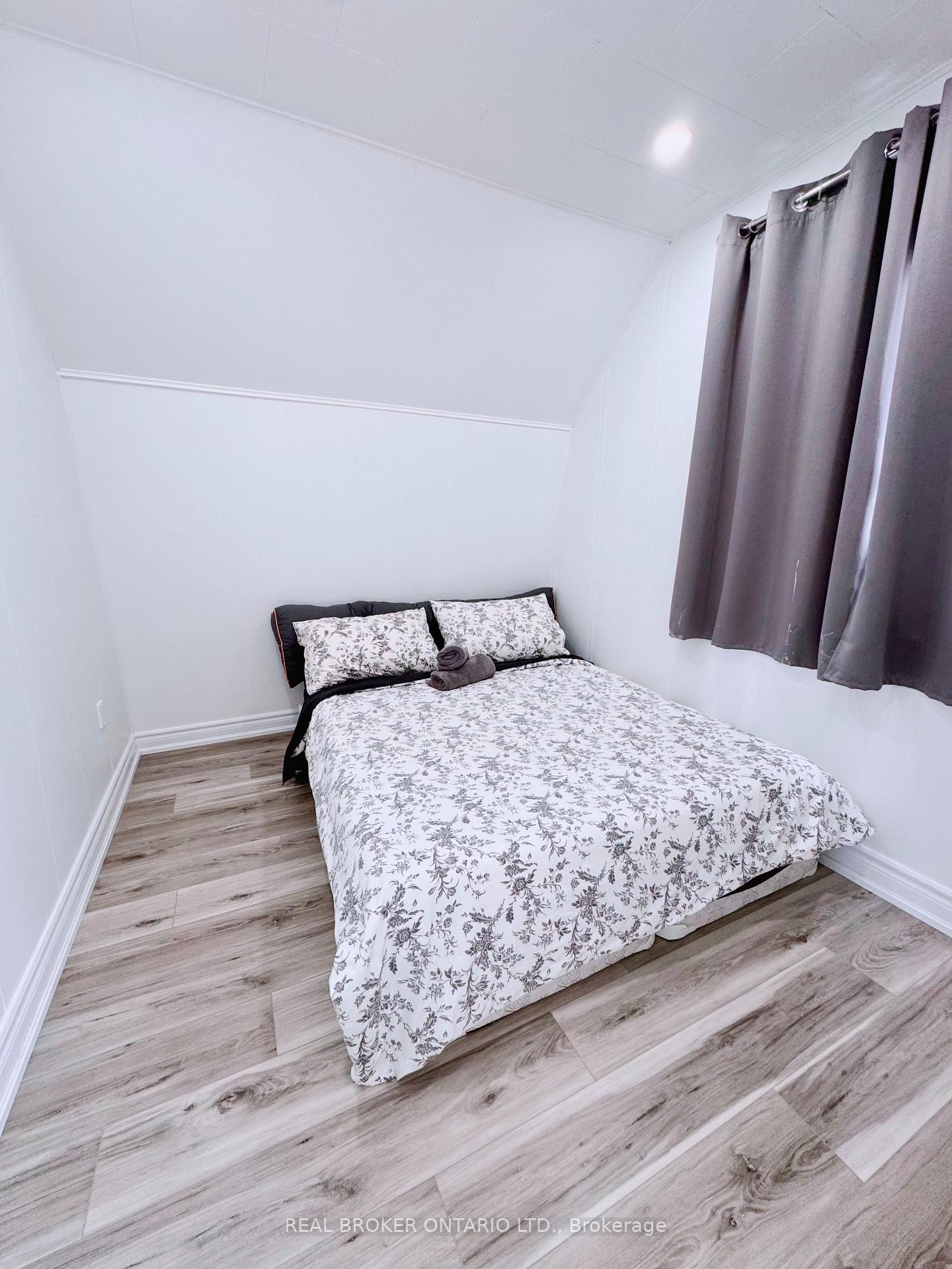Photo 13 of 761 Innisfil Beach Road, Innisfil, Alcona — HOMEH