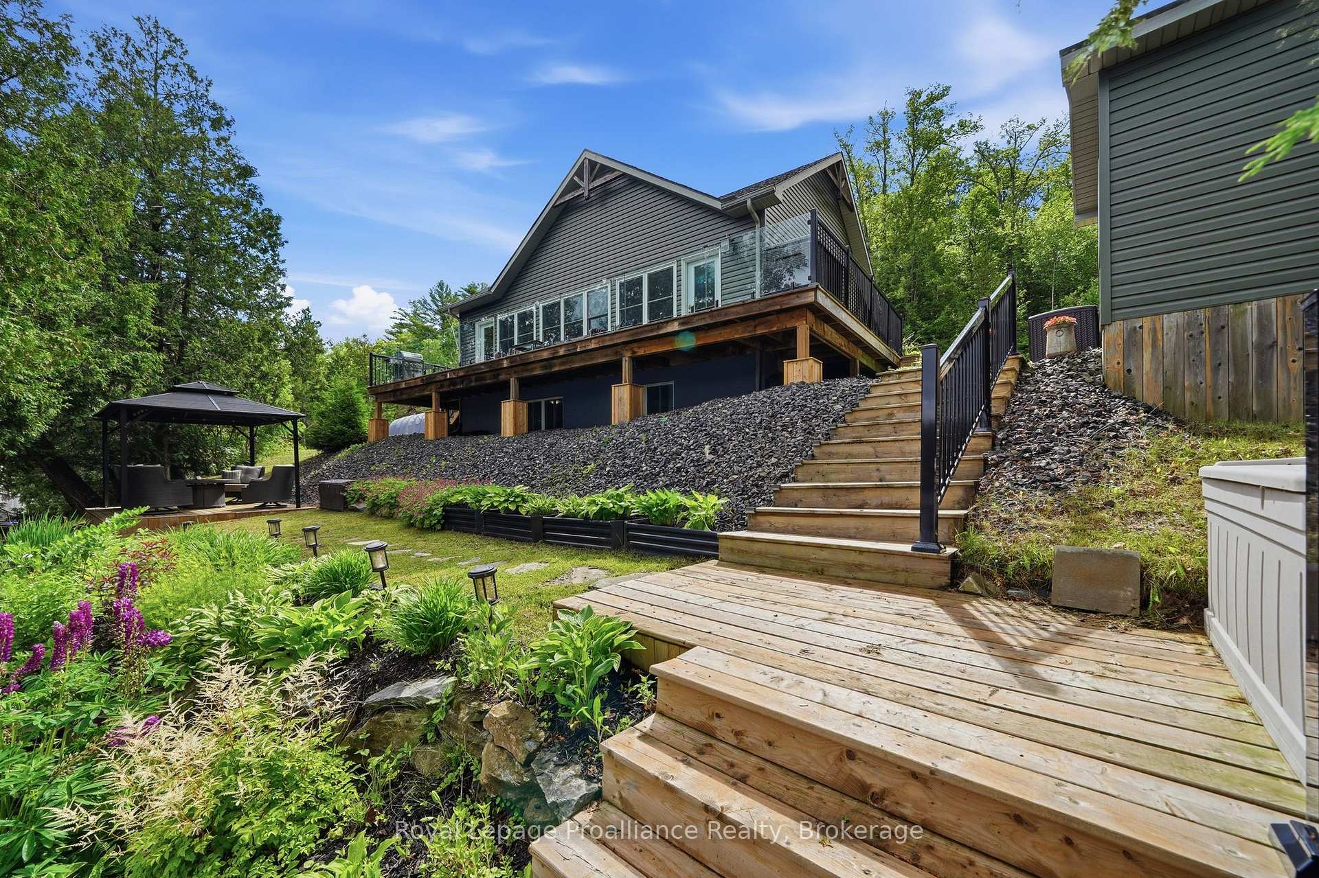 Photo 2 of 1219 Silver Mine Lane, Frontenac, Frontenac North — HOMEH