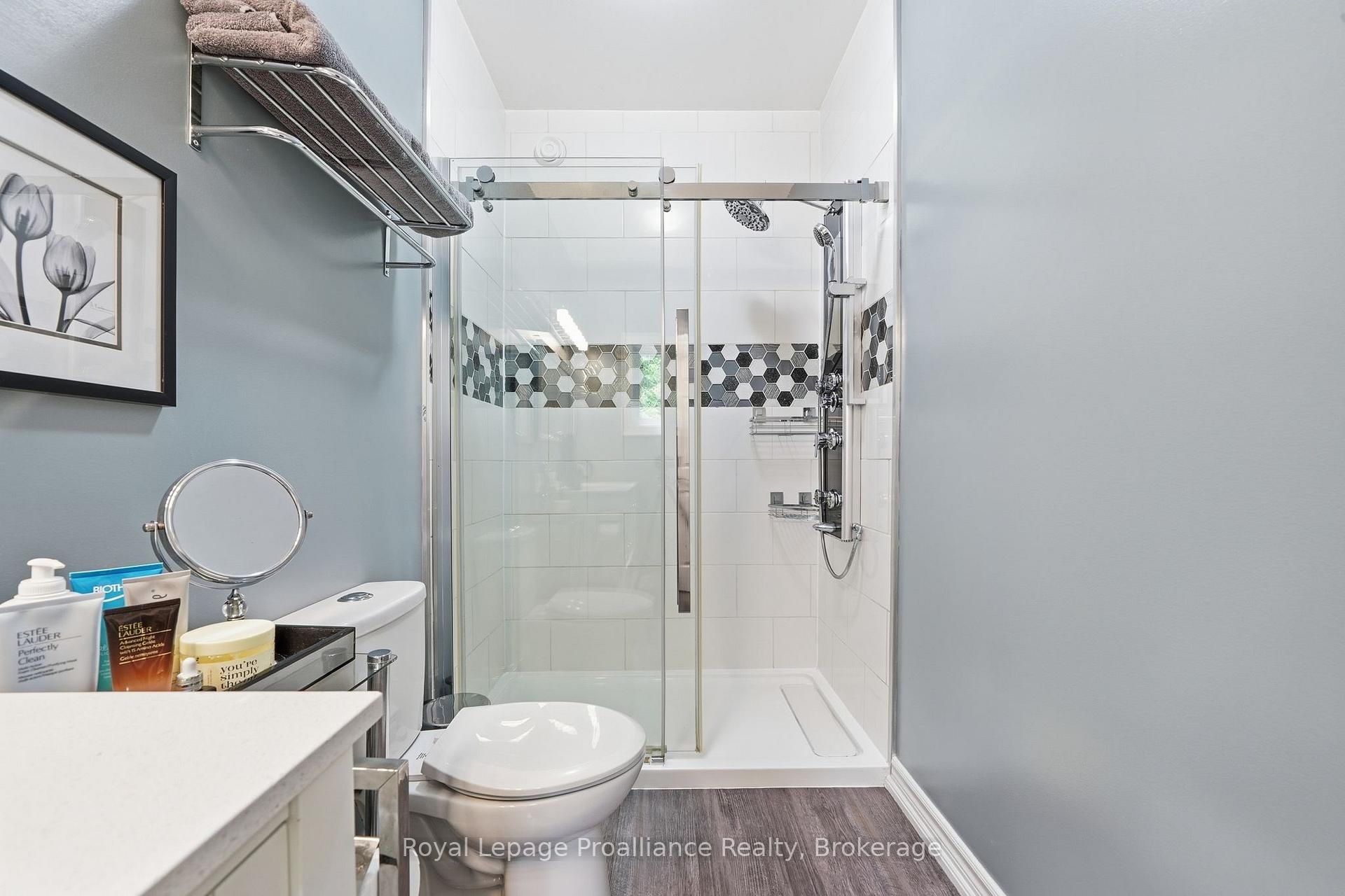Photo 21 of 1219 Silver Mine Lane, Frontenac, Frontenac North — HOMEH