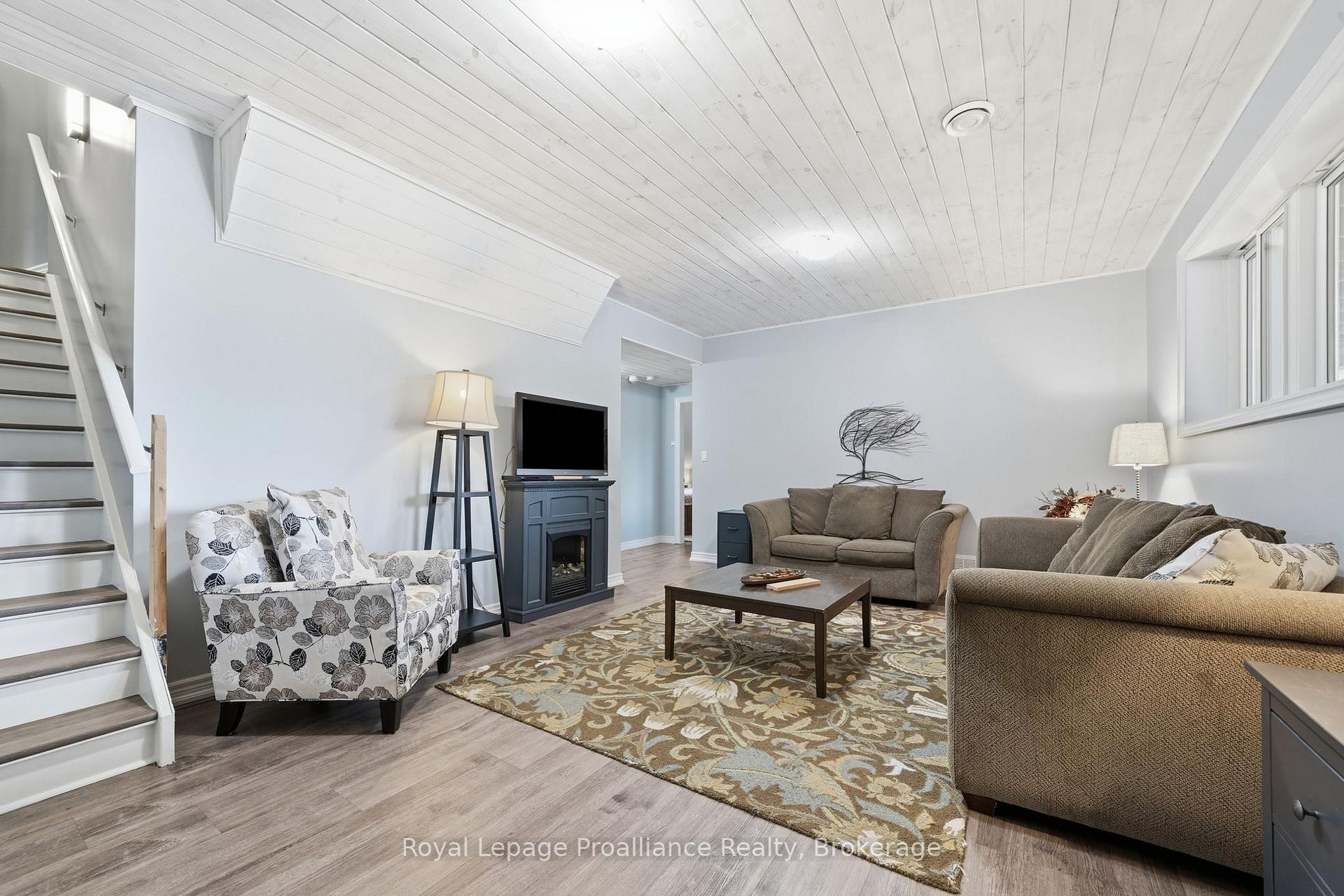 Photo 24 of 1219 Silver Mine Lane, Frontenac, Frontenac North — HOMEH