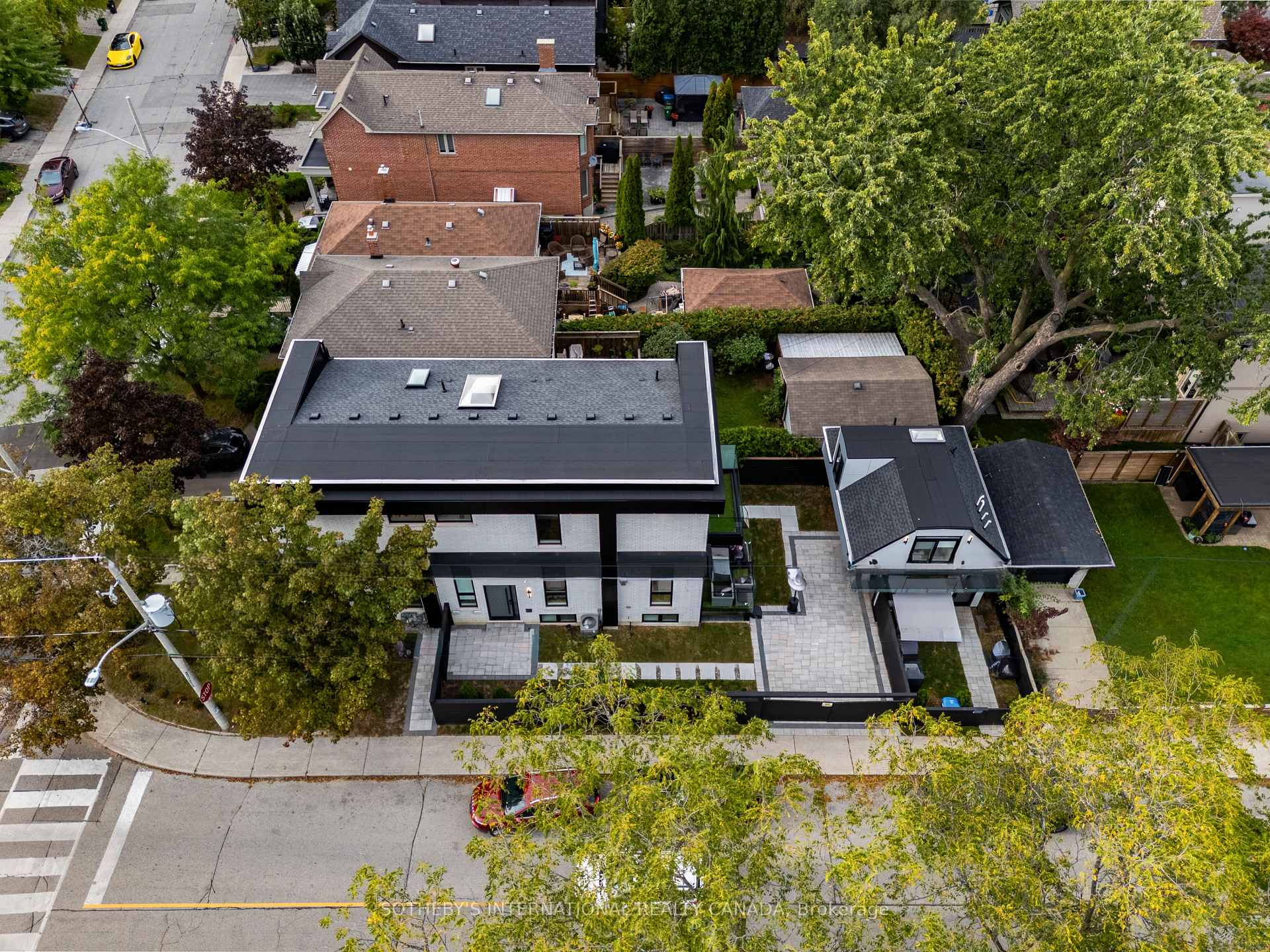 Photo 4 of 171 Durant Avenue, Toronto, East York — HOMEH