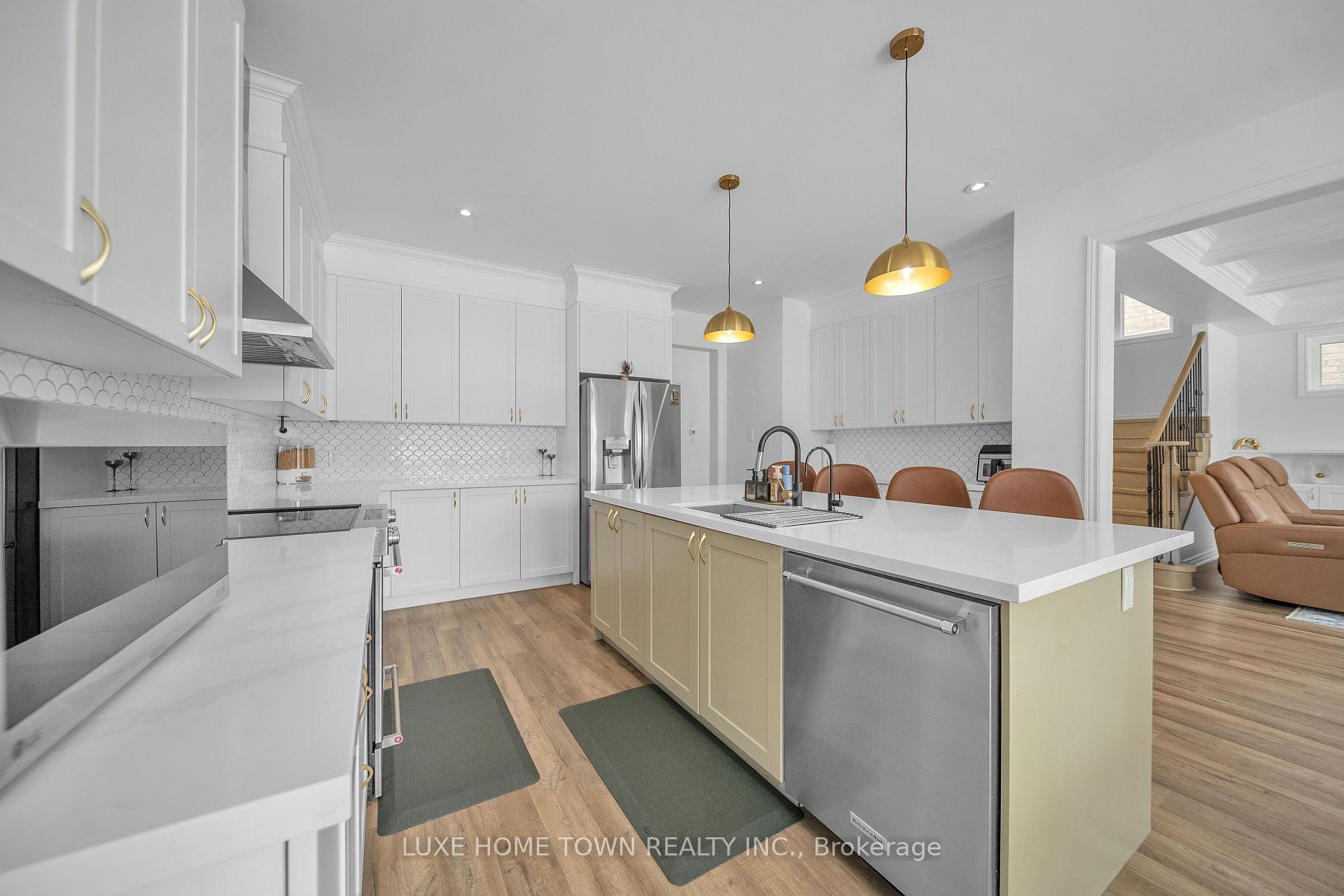 Photo 17 of 136 Harpin Way E, Centre Wellington, Fergus — HOMEH