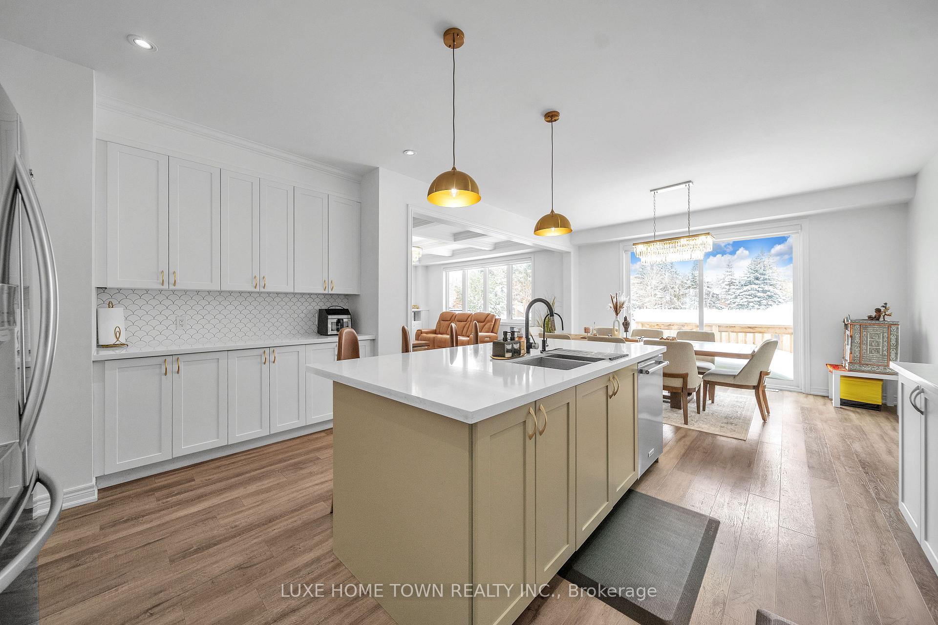 Photo 19 of 136 Harpin Way E, Centre Wellington, Fergus — HOMEH